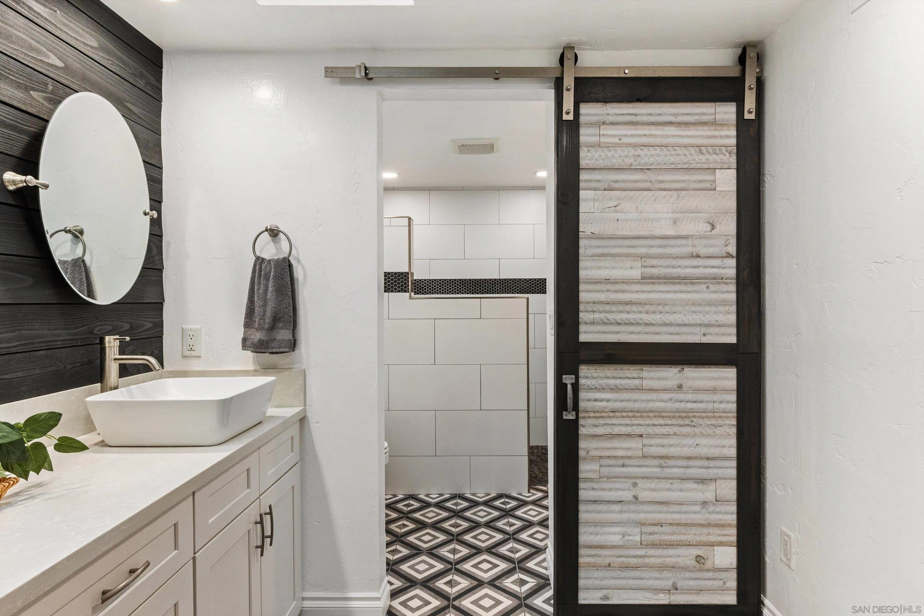 https://cdn.realtyfeed.com/cdn/127/260015317/d316a6f92232311808237b37af27de5e.webp