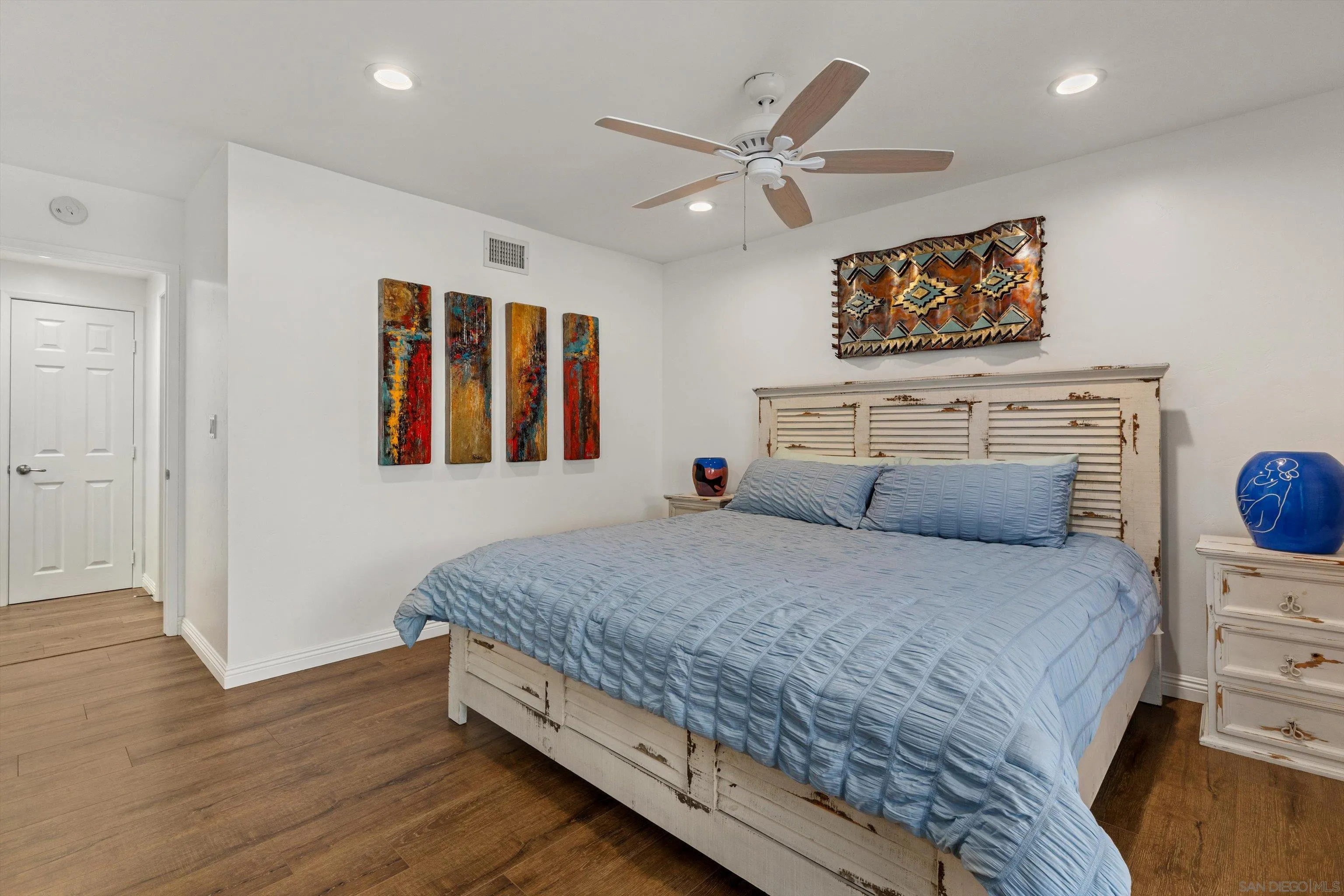 https://cdn.realtyfeed.com/cdn/127/260015317/e1b6a9fa8560b73b769fdbc55acf105f.webp