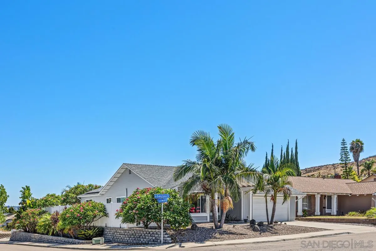 https://cdn.realtyfeed.com/cdn/127/260015321/3483045ee77db4f9571633c031bdae7e.webp
