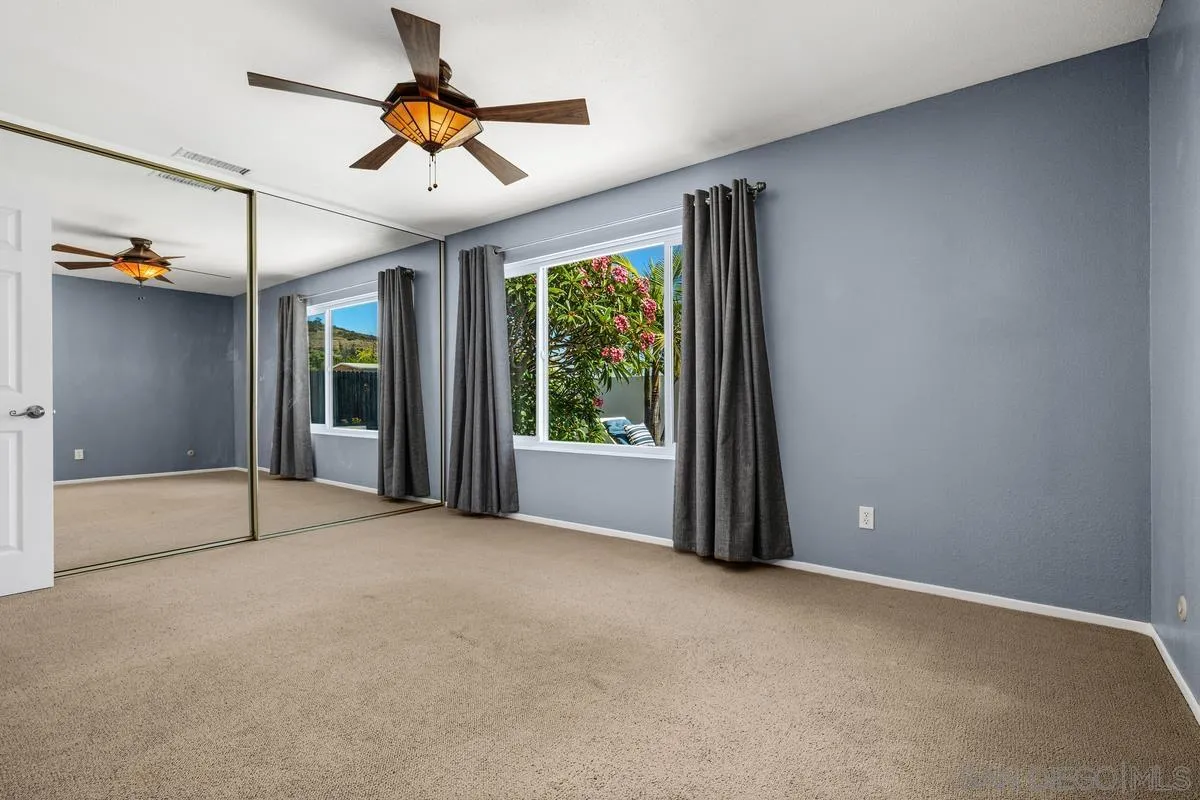 https://cdn.realtyfeed.com/cdn/127/260015321/37827b83133e4698cb7ad75b79a34977.webp