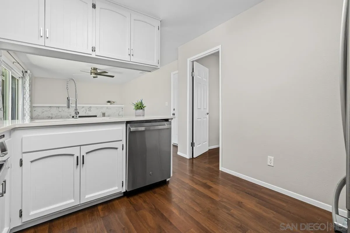 https://cdn.realtyfeed.com/cdn/127/260015321/5e92e4d60d278a0d942116efc473f681.webp