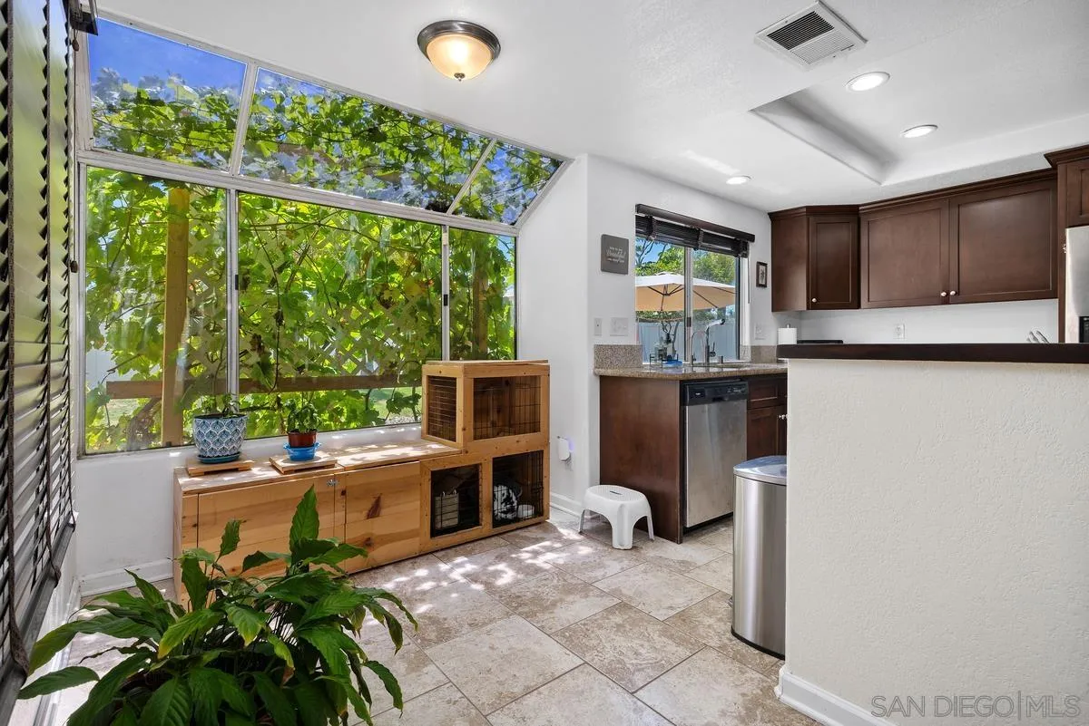 https://cdn.realtyfeed.com/cdn/127/260015322/1dcd265768b8f8e2be088b150b3496d1.webp