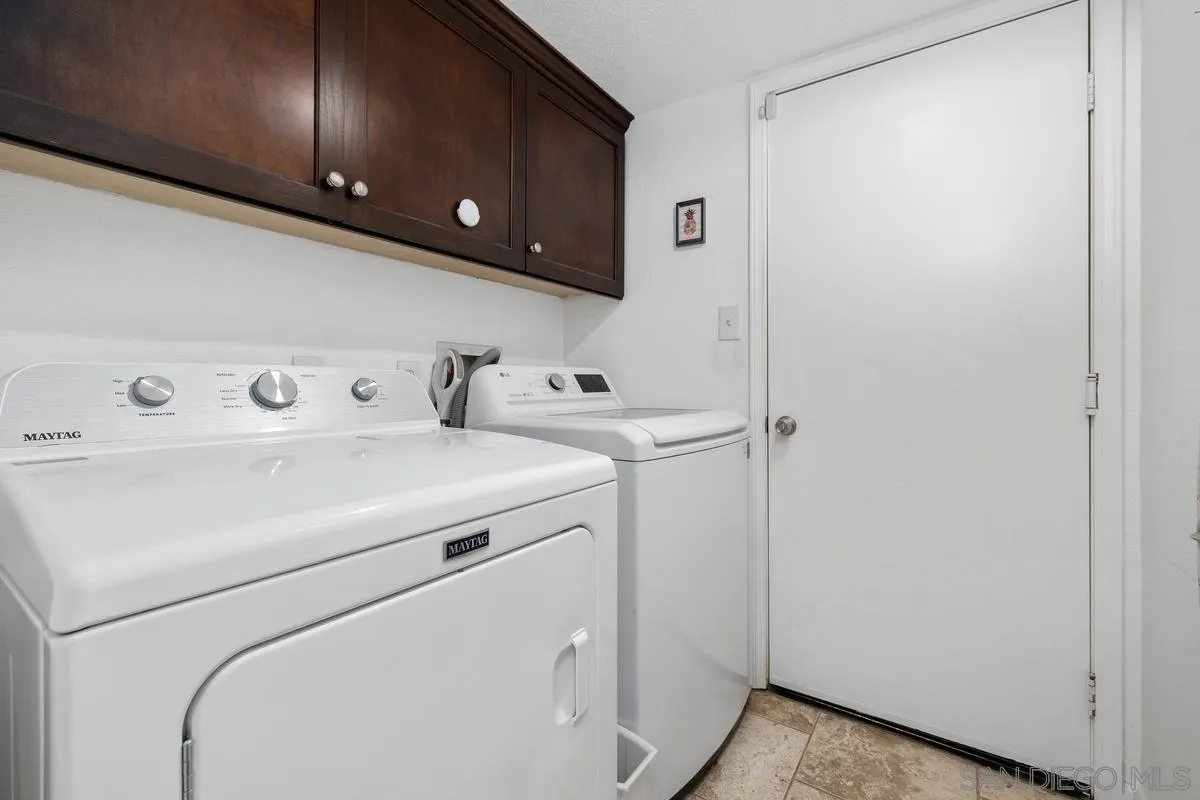 https://cdn.realtyfeed.com/cdn/127/260015322/72b118572ffb1b8099f497df09878c19.webp