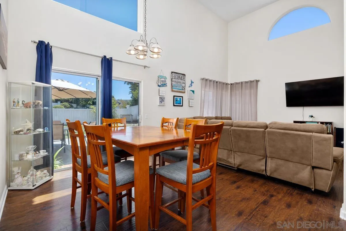 https://cdn.realtyfeed.com/cdn/127/260015322/7fddebd40aa91aecfd04d43bdf6f4494.webp