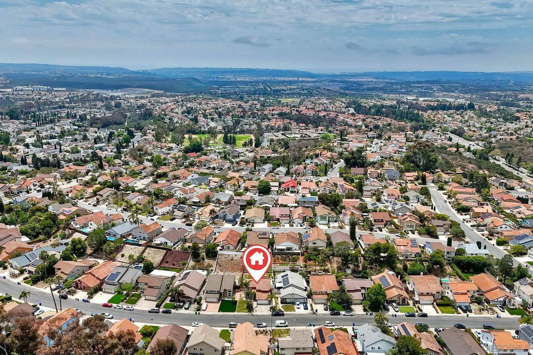 https://cdn.realtyfeed.com/cdn/127/260015327/157f601bb26d4008ee658162763956a9.webp