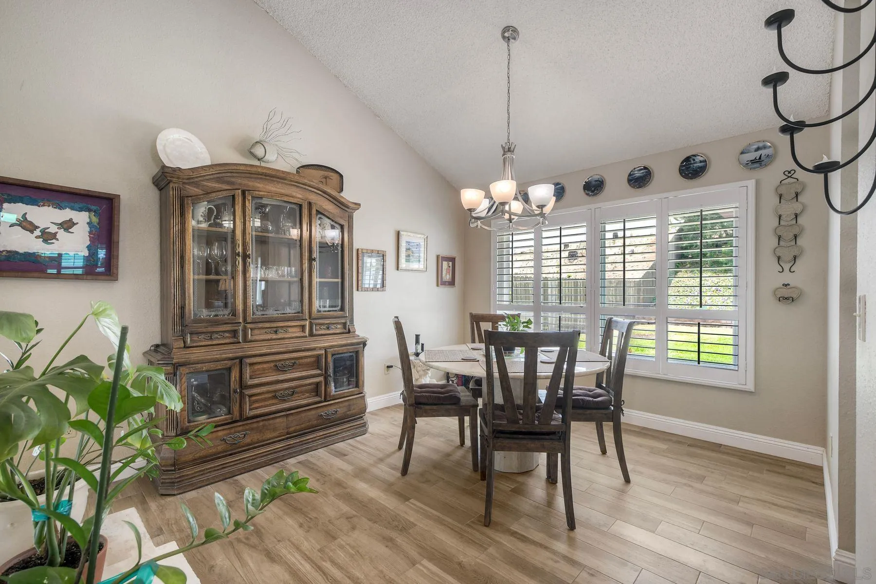 https://cdn.realtyfeed.com/cdn/127/260015327/4ce04b77c7b953a353306d71e718b647.webp