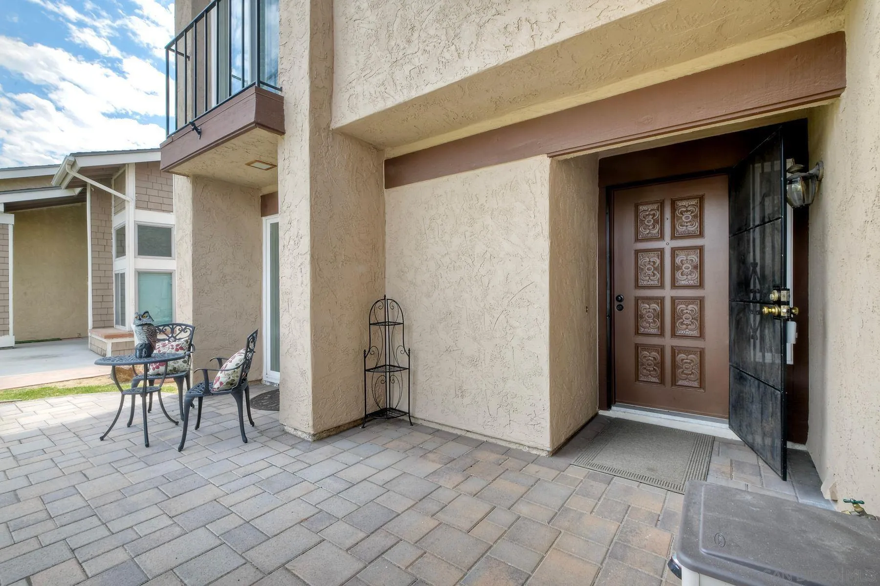 https://cdn.realtyfeed.com/cdn/127/260015327/51781cf6e6f047dd80309fd0db4b3191.webp