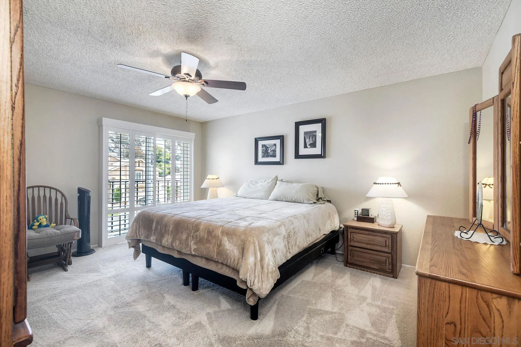 https://cdn.realtyfeed.com/cdn/127/260015327/787fb2062efbd3d5a2ae0af16280eeba.webp