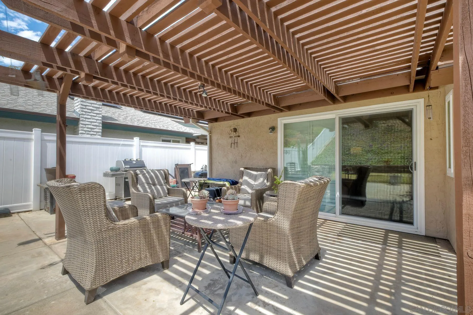 https://cdn.realtyfeed.com/cdn/127/260015327/795132871a2a86d1804e5ac32ef0943c.webp