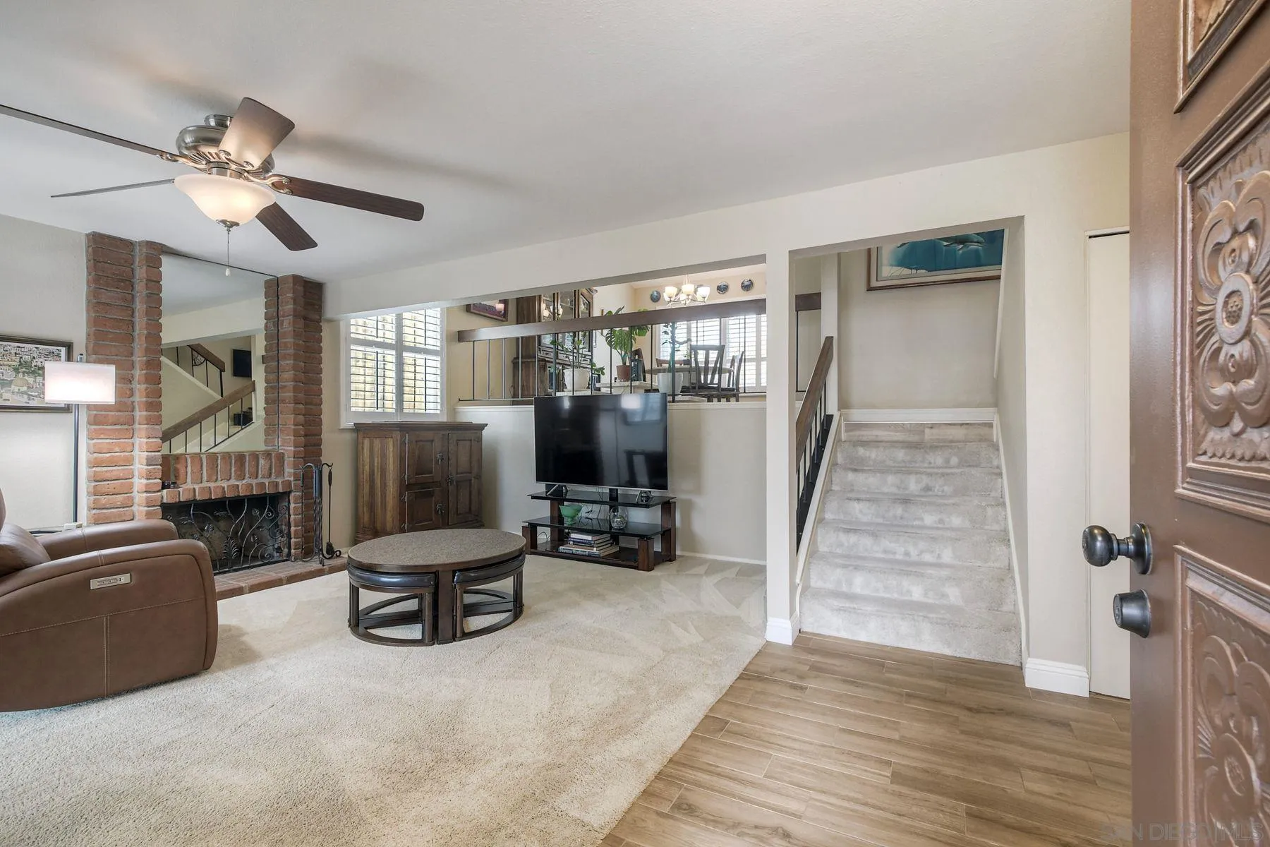 https://cdn.realtyfeed.com/cdn/127/260015327/7a57b9016232159e7d14f94587210433.webp