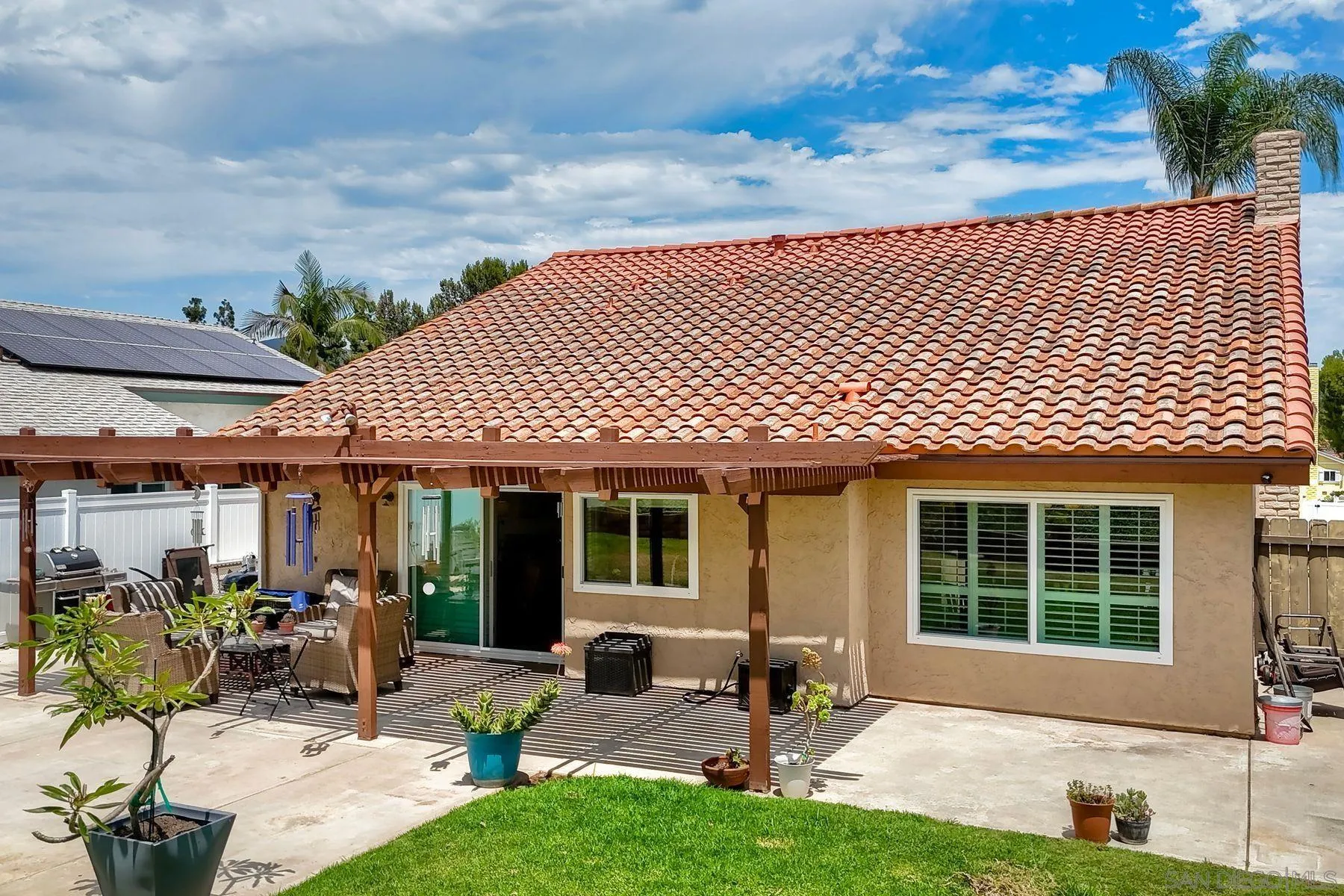 https://cdn.realtyfeed.com/cdn/127/260015327/c9ad44f669f09c03c66b5d2e090d2cea.webp