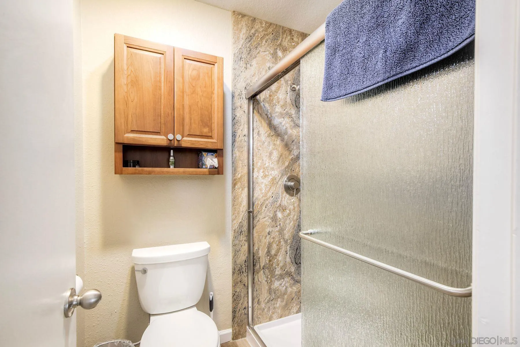https://cdn.realtyfeed.com/cdn/127/260015327/d34a059fb90d79f1bc0fa34b6173f7f9.webp