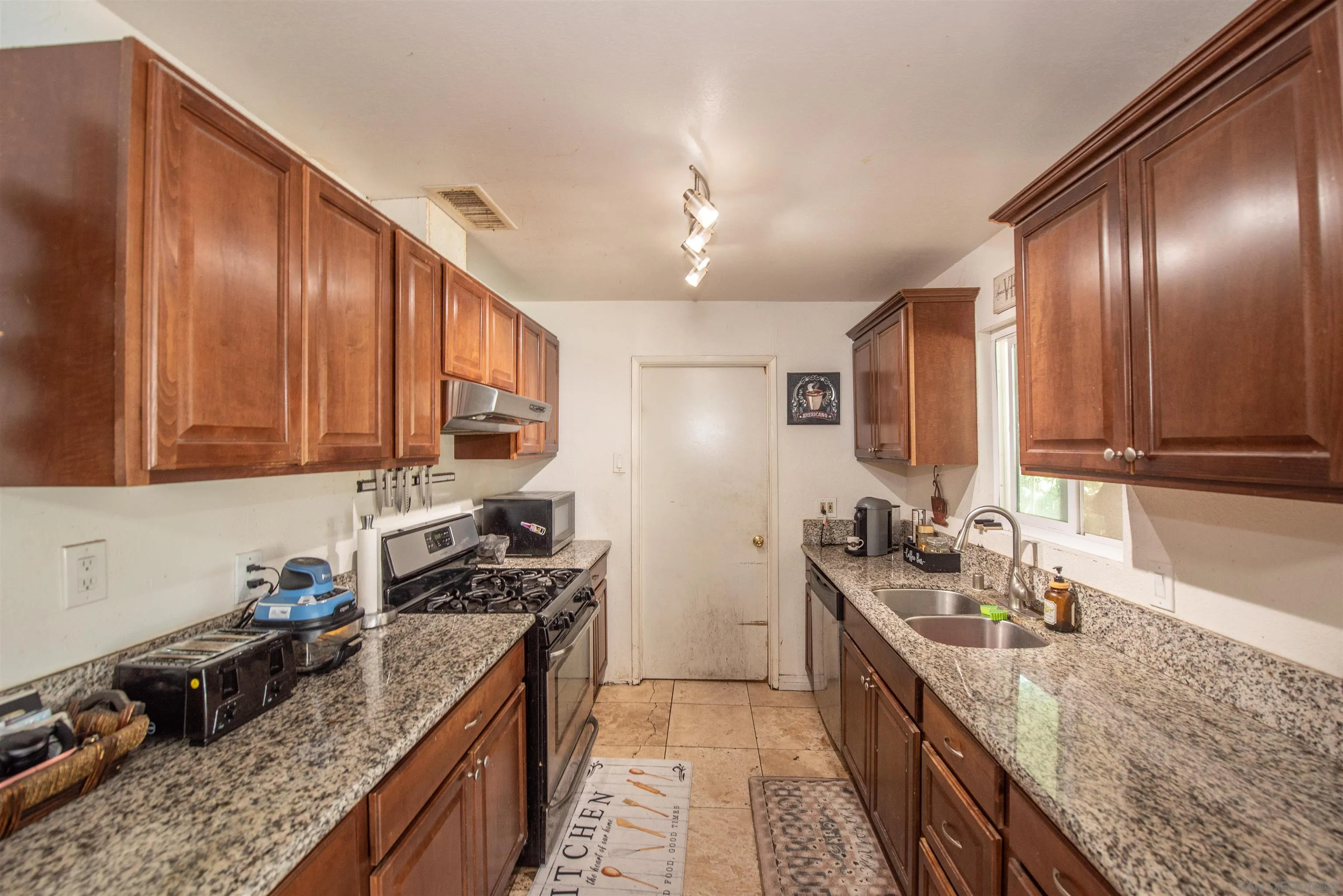 https://cdn.realtyfeed.com/cdn/127/260015332/11f68fa8aae204dbd723082abc74b9b6.webp