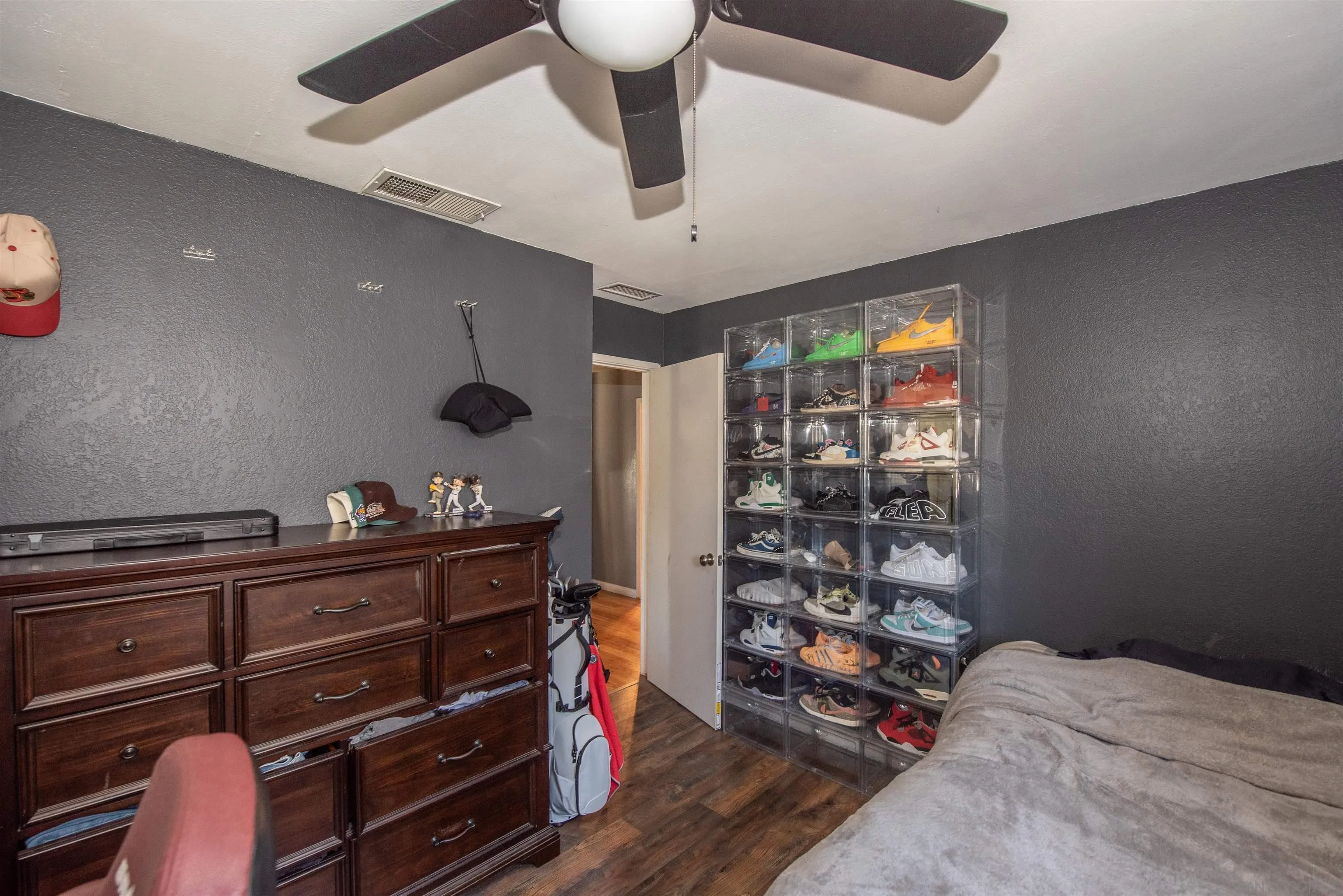 https://cdn.realtyfeed.com/cdn/127/260015332/2b2927fe73e4d778688cafa1b574fe04.webp