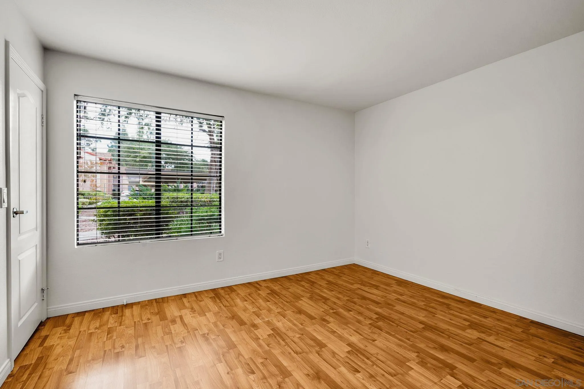 Photo #21: 260015337 Listing: Photo #21