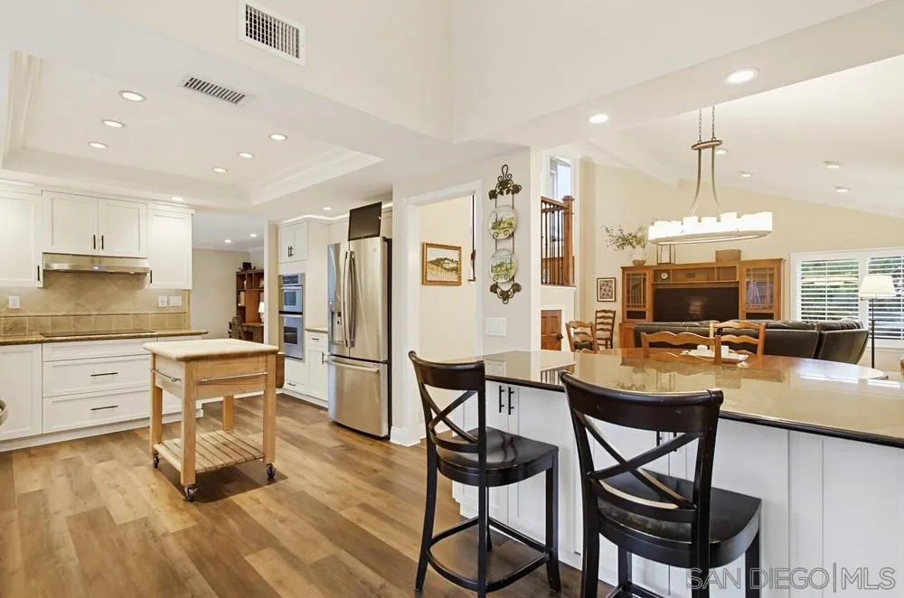 https://cdn.realtyfeed.com/cdn/127/260015344/1945de0b3aa394d92165da56ef2d303a.webp