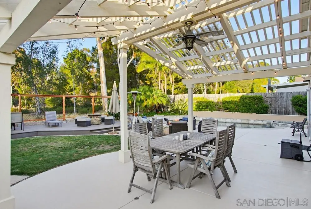 https://cdn.realtyfeed.com/cdn/127/260015344/35603caa2eba32ba7b15f74c3e8d4fe3.webp