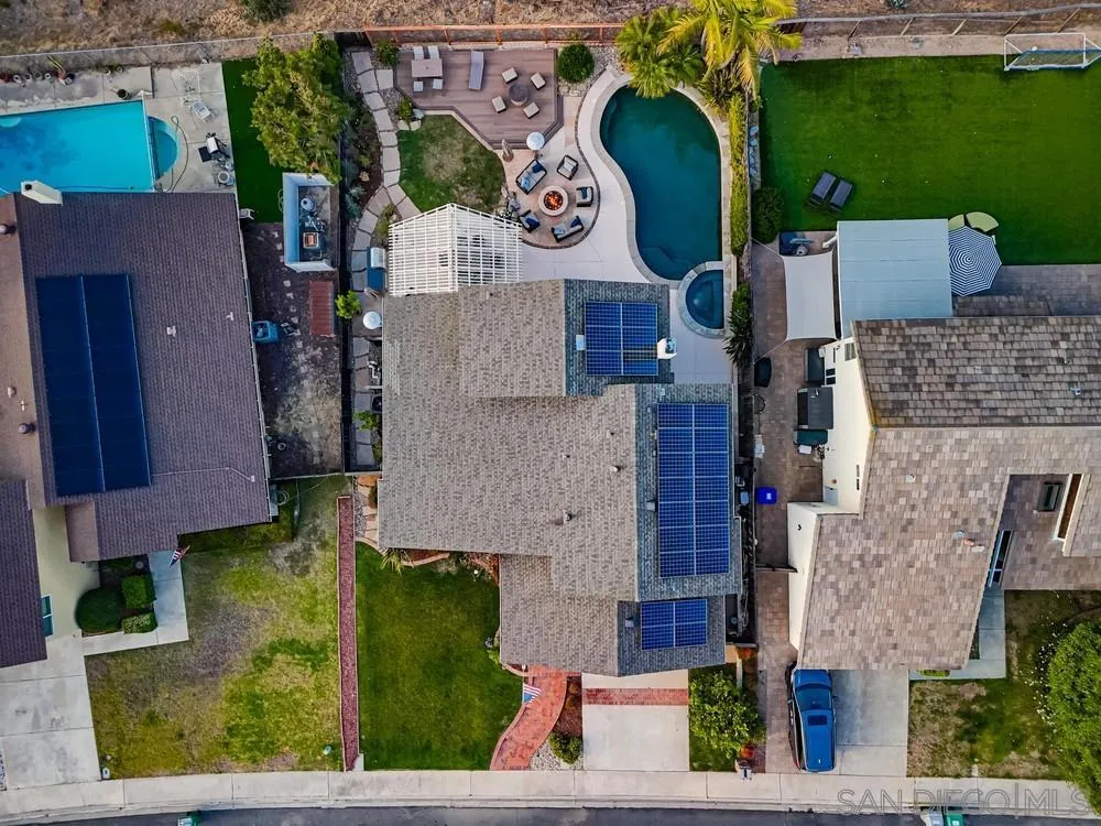 https://cdn.realtyfeed.com/cdn/127/260015344/7cee0488298b7f872a812e5e2dfe113f.webp