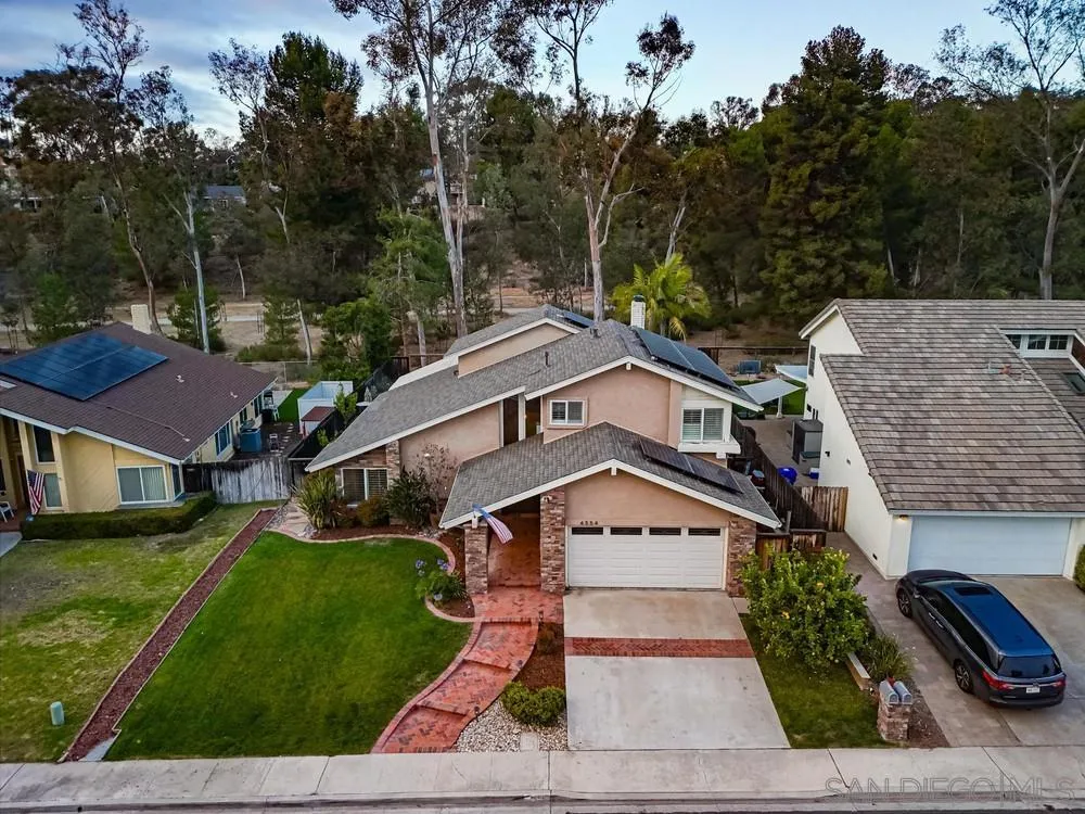 https://cdn.realtyfeed.com/cdn/127/260015344/8ff3de17c44add9b59a86e9319bb7e66.webp