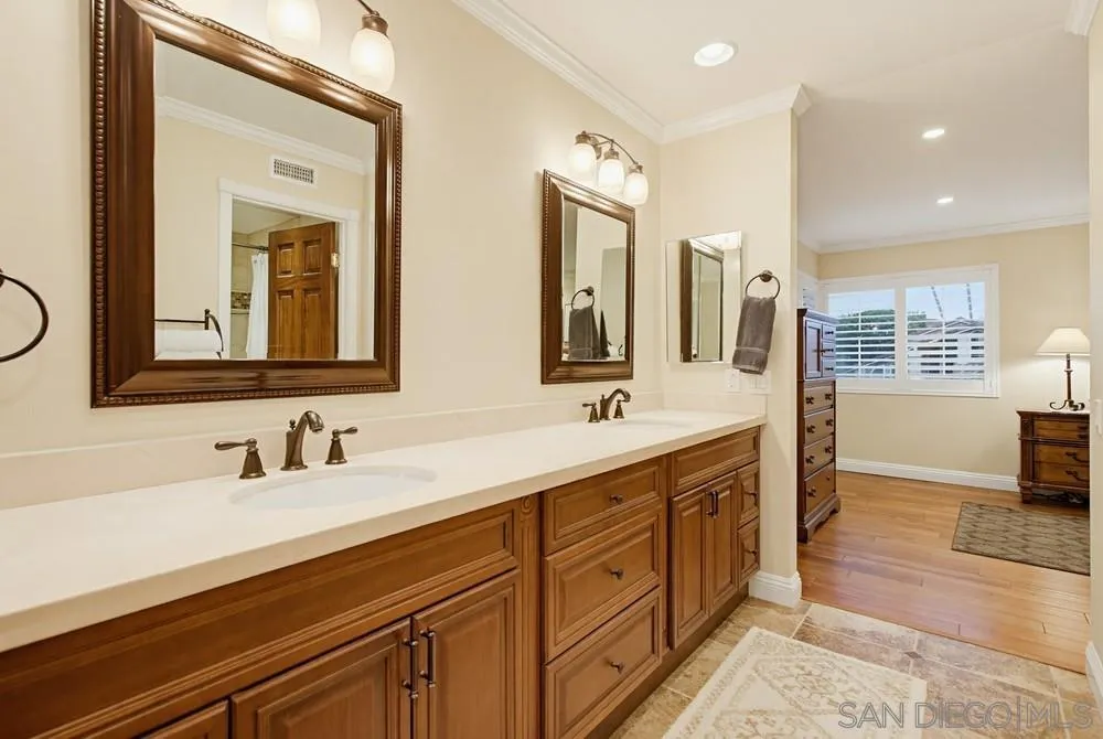 https://cdn.realtyfeed.com/cdn/127/260015344/9ef66c0bab12d47a1fdcb4791ce56878.webp