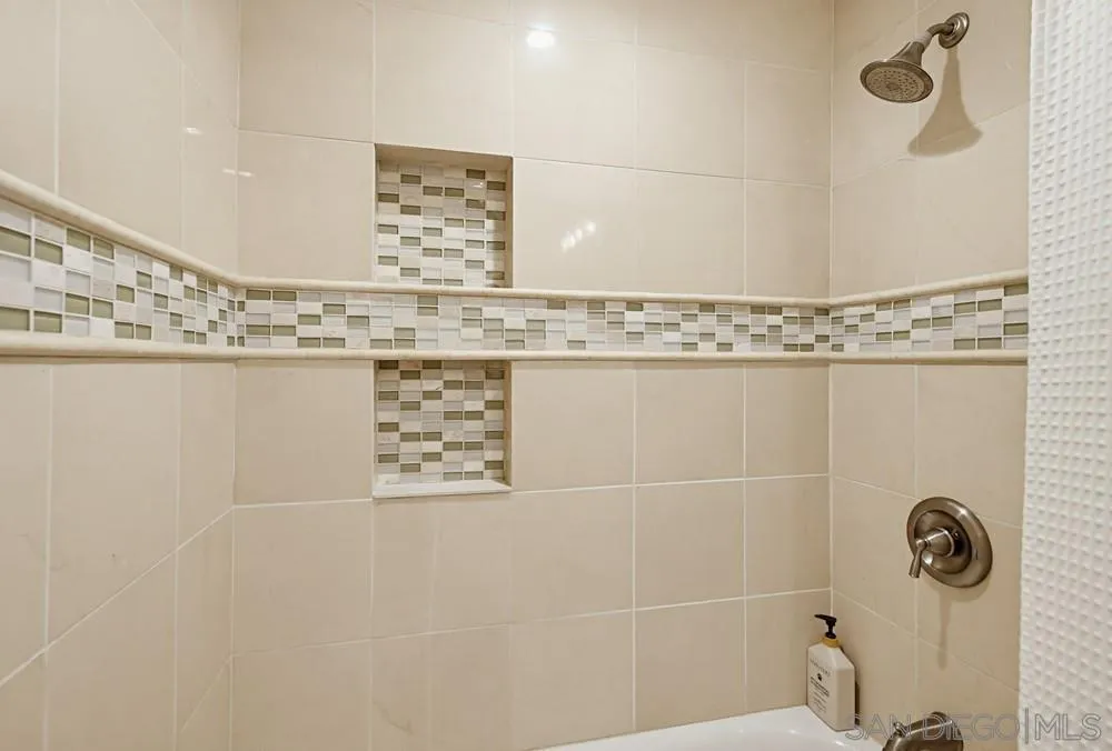 https://cdn.realtyfeed.com/cdn/127/260015344/f747740d3084082f54cabdc024134438.webp