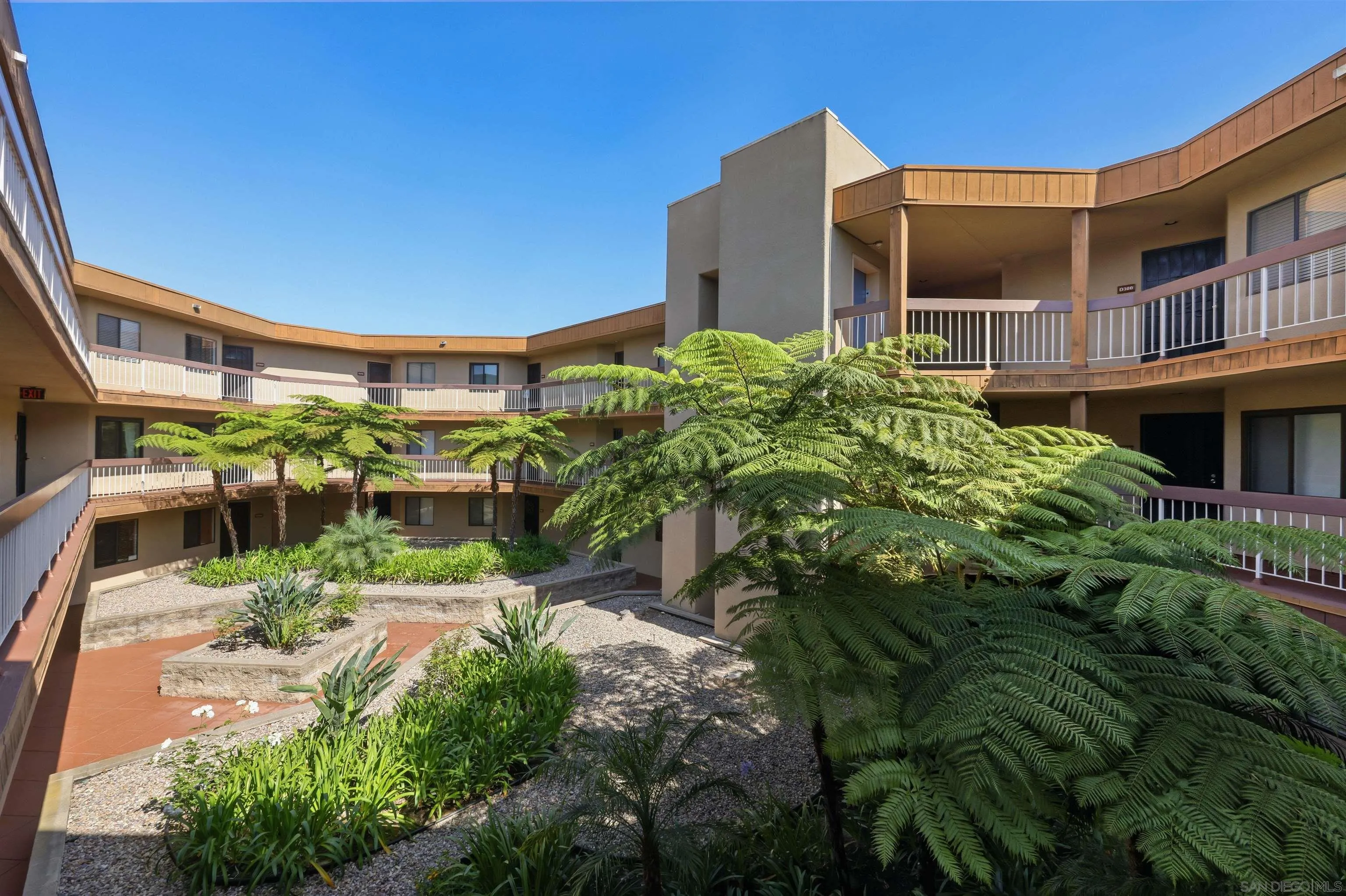 https://cdn.realtyfeed.com/cdn/127/260015345/96407a8ba0c691565bb1180ca07bc45c.webp