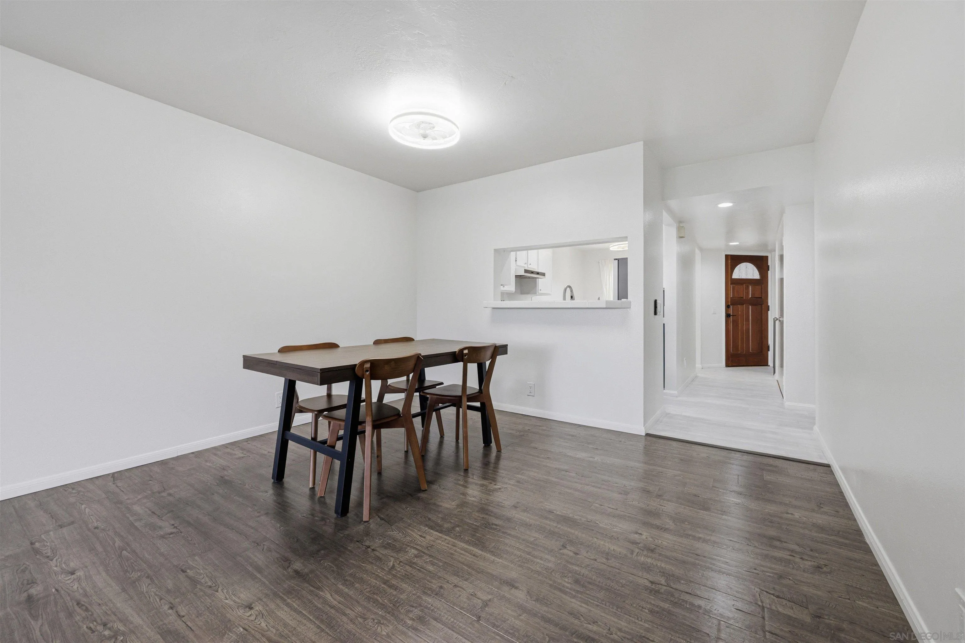 https://cdn.realtyfeed.com/cdn/127/260015345/da5c8da199fb40a3d9842b132f760448.webp