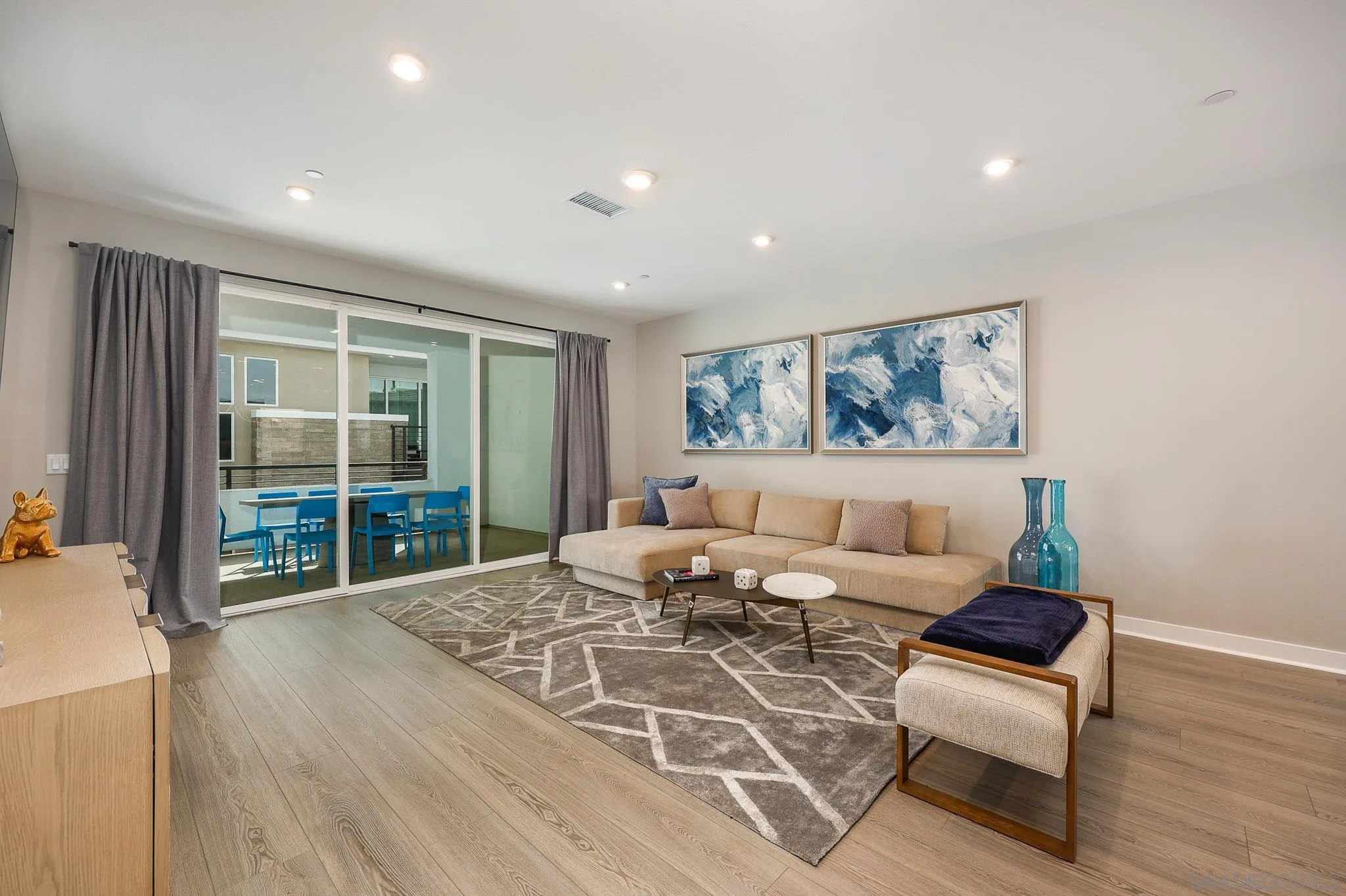 Photo #8: 260015348 Listing: Photo #8