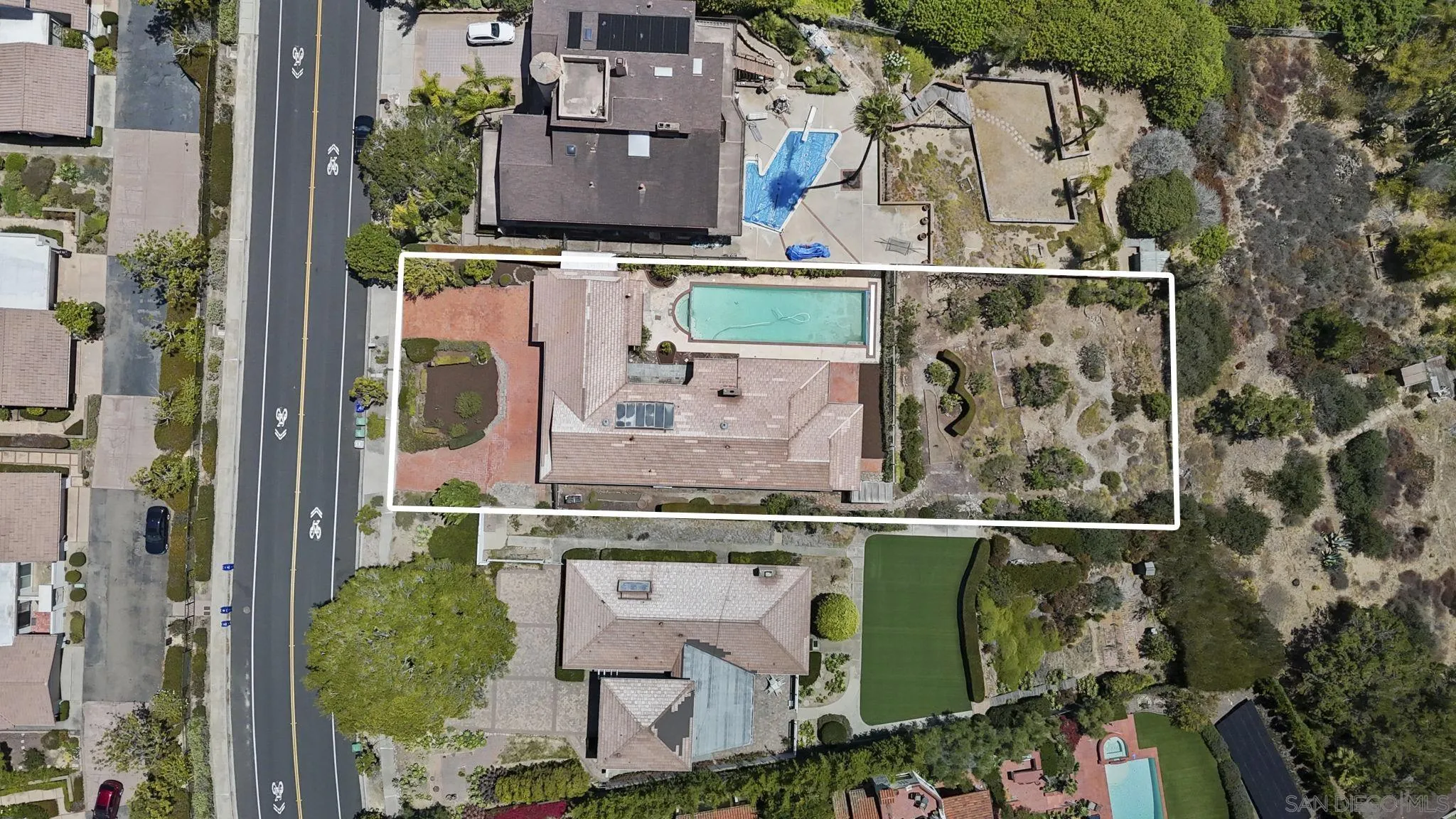 https://cdn.realtyfeed.com/cdn/127/260015350/80d995abca2b8d46e27e2298ed10c585.webp