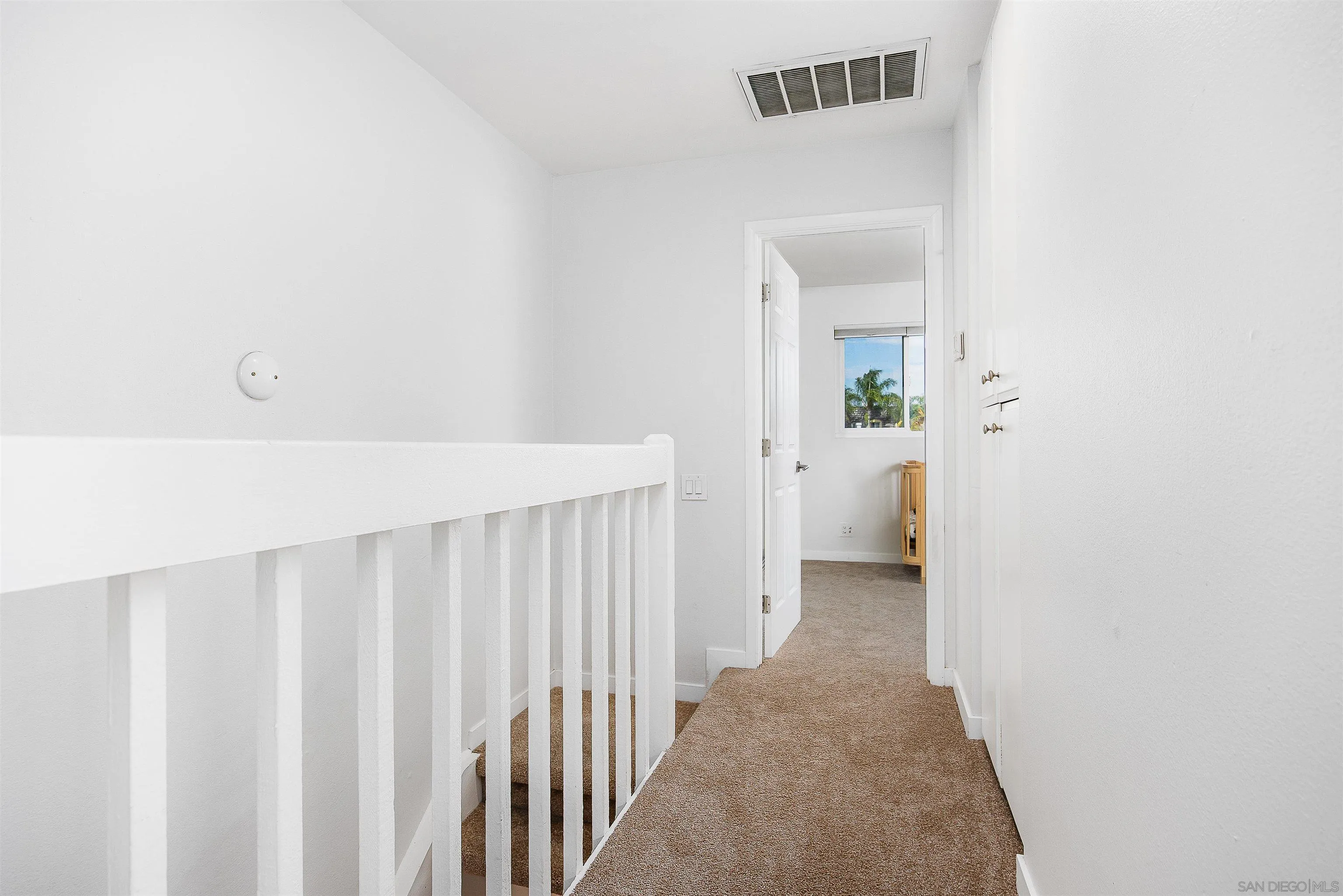 Photo #7: 260015353 Listing: Photo #7