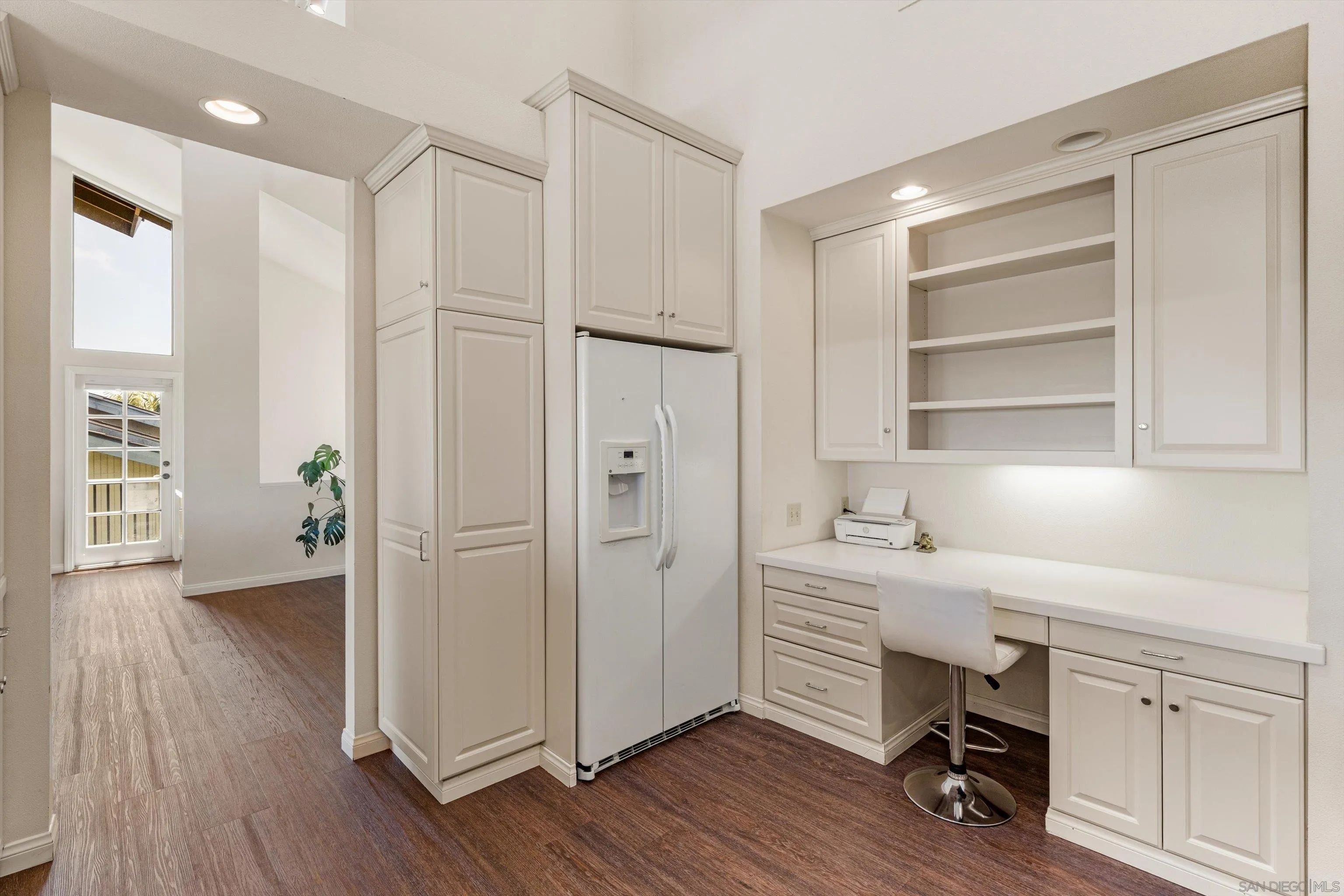 https://cdn.realtyfeed.com/cdn/127/260015355/672dc1bb9c472e3b2dc50b9a72d80301.webp