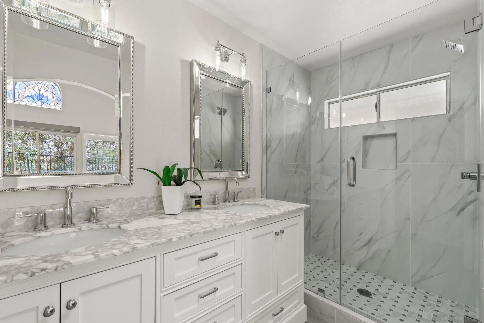 https://cdn.realtyfeed.com/cdn/127/260015357/068c25c7872e43c367d4e7c34fd8d109.webp