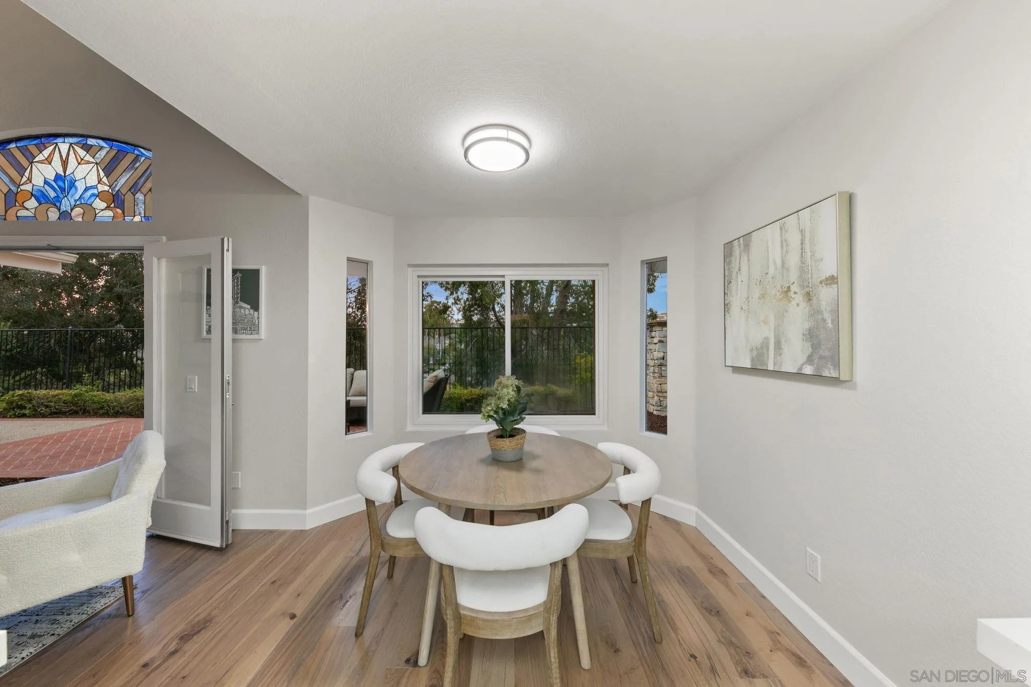 https://cdn.realtyfeed.com/cdn/127/260015357/14b7502b6a4982e2b15283603626bc9b.webp