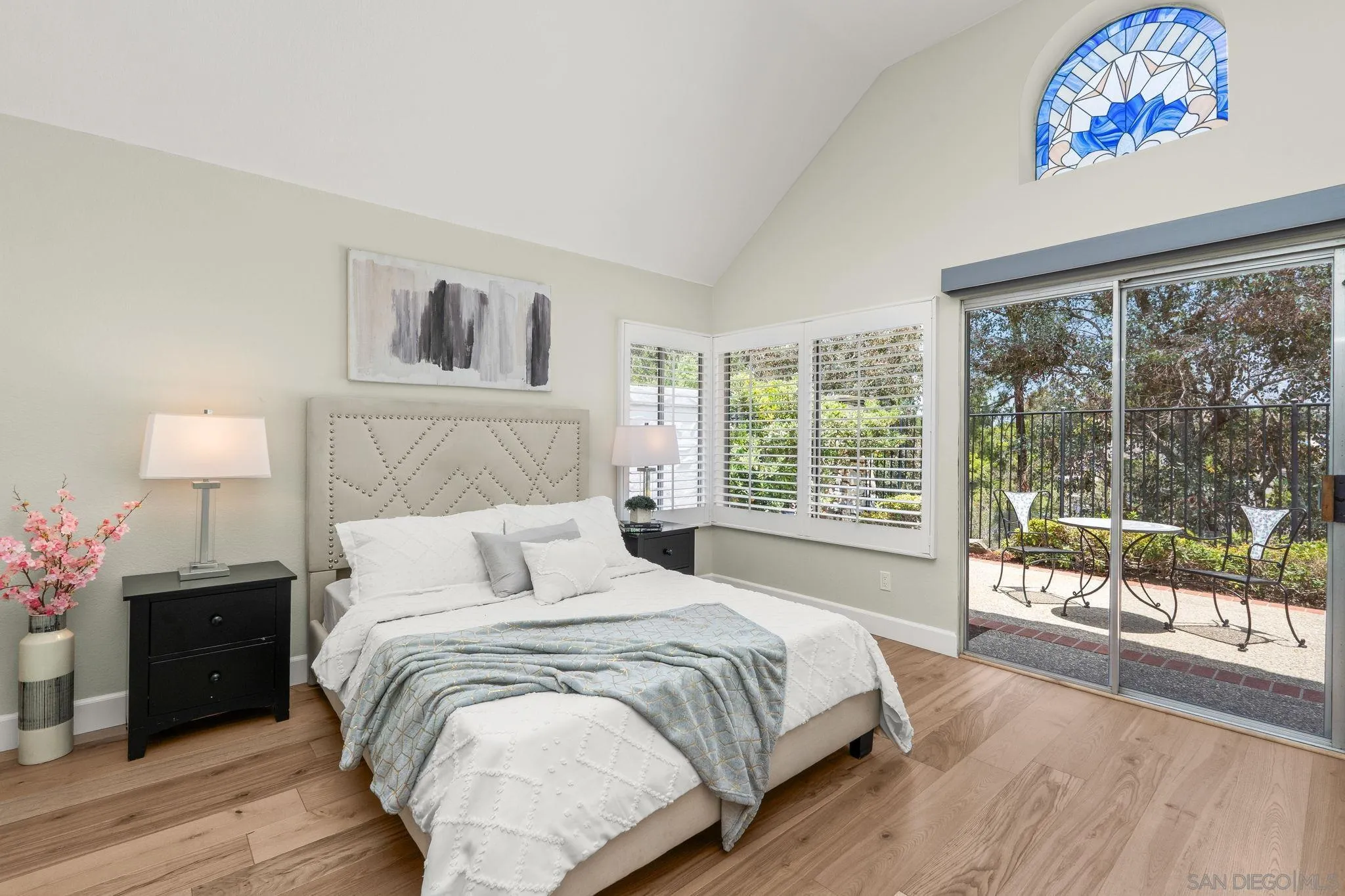 https://cdn.realtyfeed.com/cdn/127/260015357/1ca9311a7815500fca694efce16a8316.webp