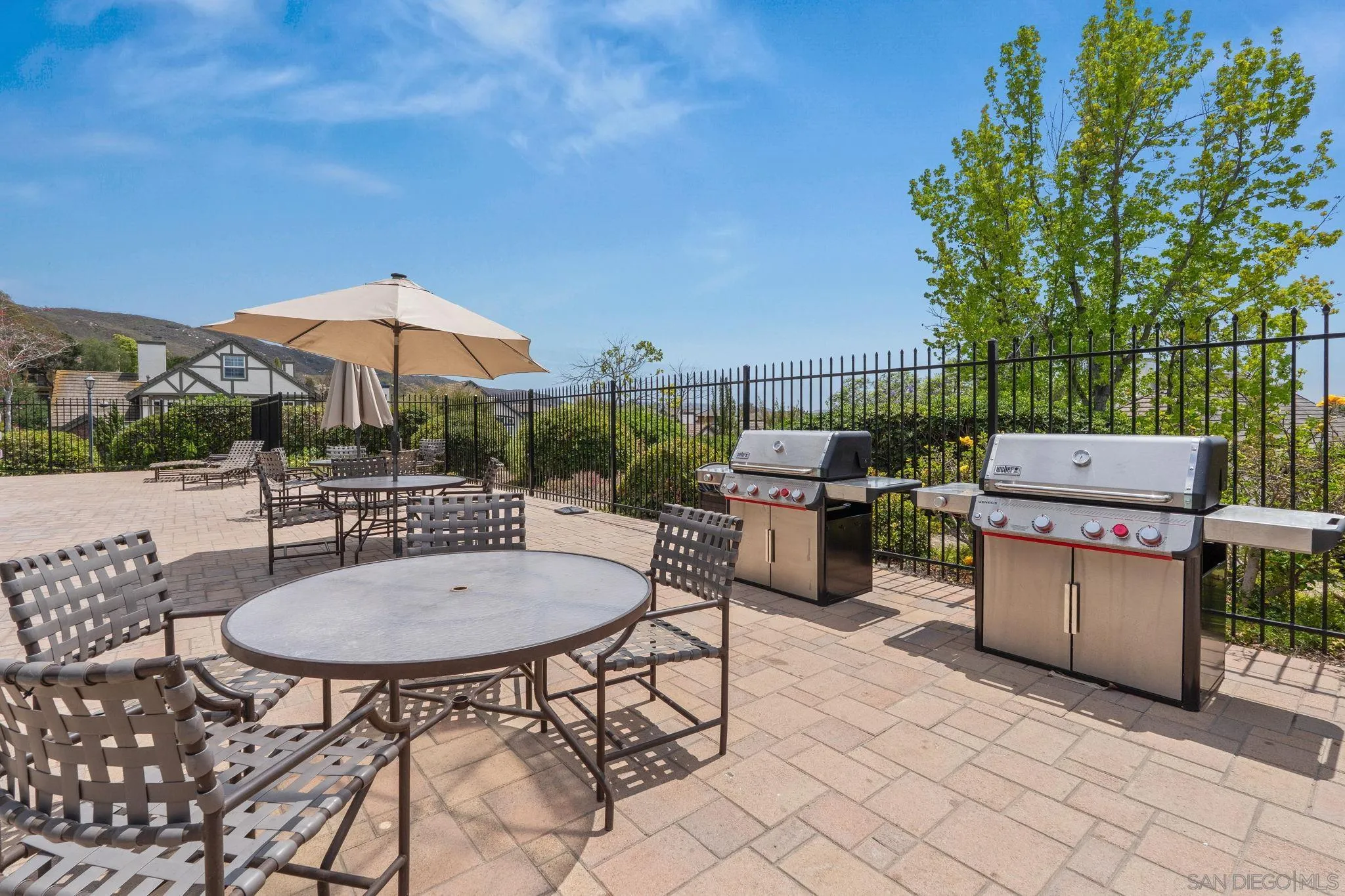 https://cdn.realtyfeed.com/cdn/127/260015357/3b9e5b4893848d55763640d40e62396f.webp