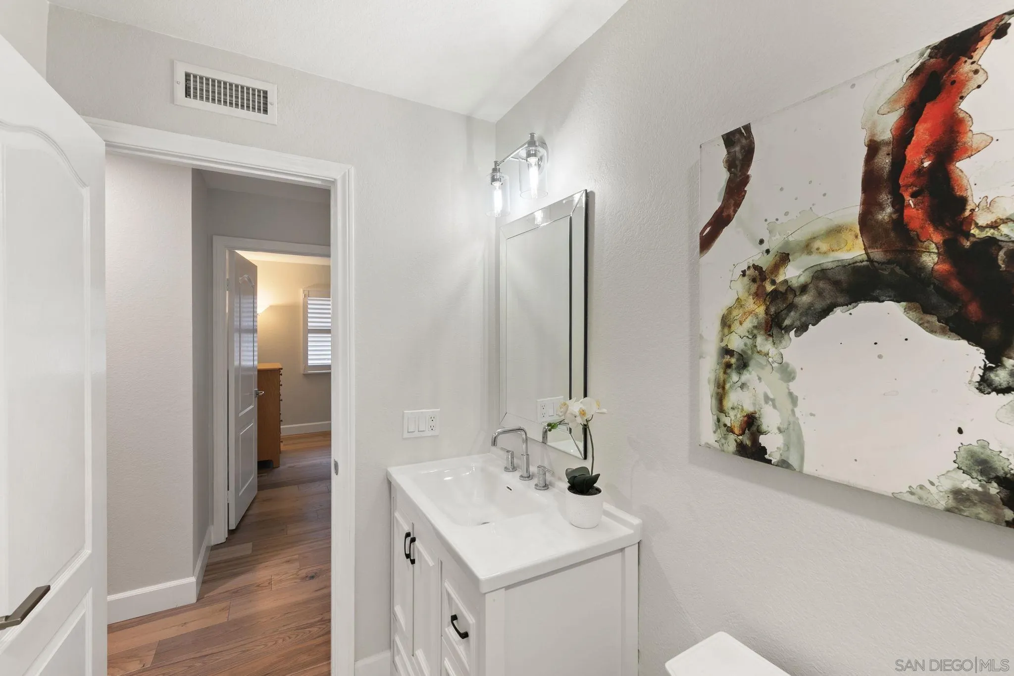 https://cdn.realtyfeed.com/cdn/127/260015357/4d996b7a69253c3dd7c3928d63b7a378.webp