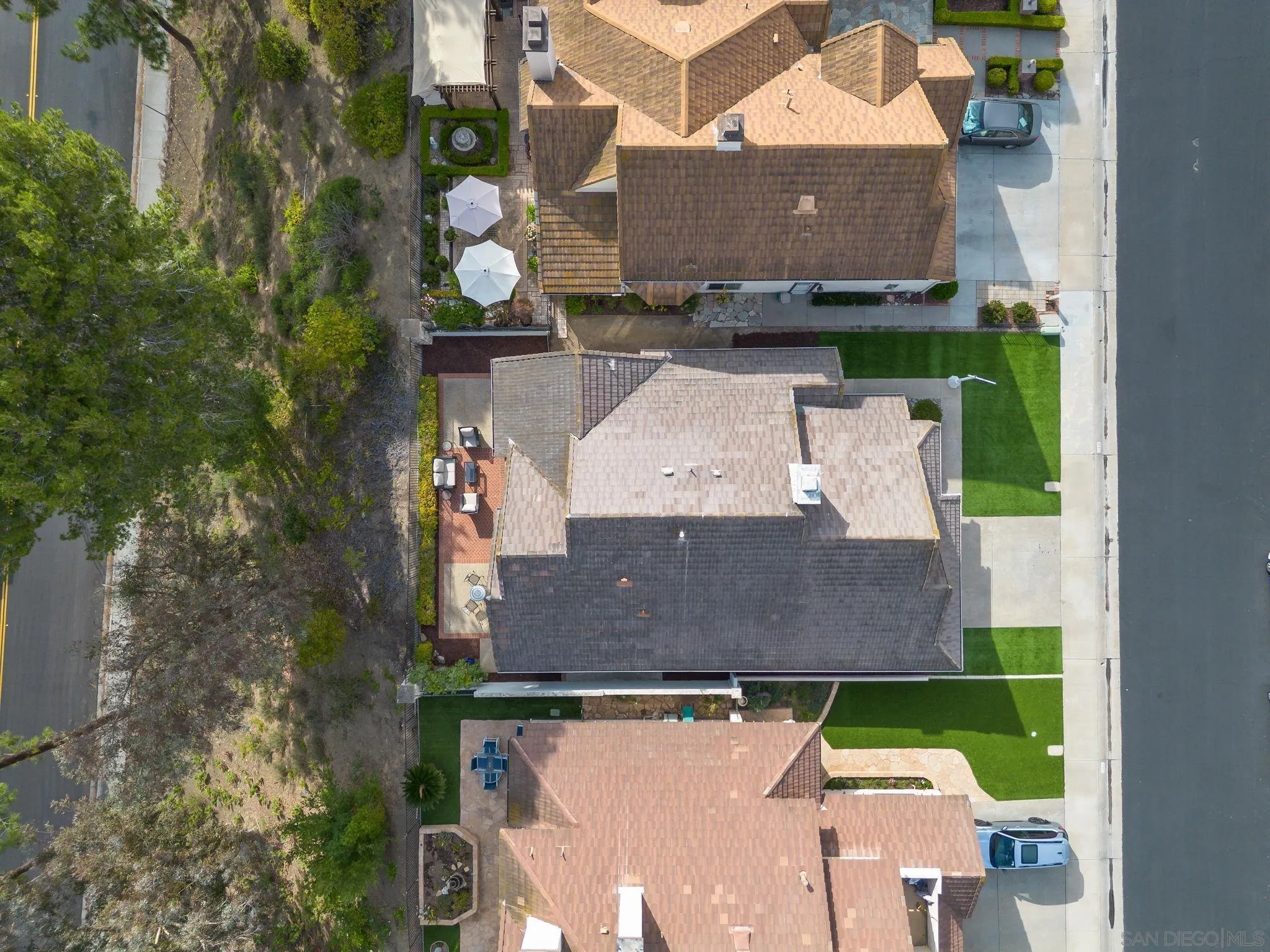 https://cdn.realtyfeed.com/cdn/127/260015357/9b6d9bfed99e51592bc1ba03417d418e.webp