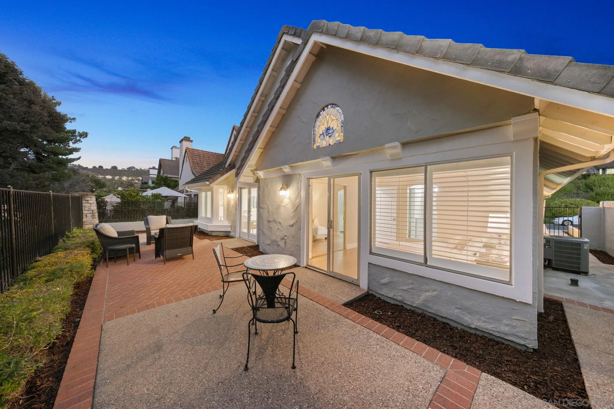 https://cdn.realtyfeed.com/cdn/127/260015357/d7ffb294cd64b0123e114e0d1689ce12.webp