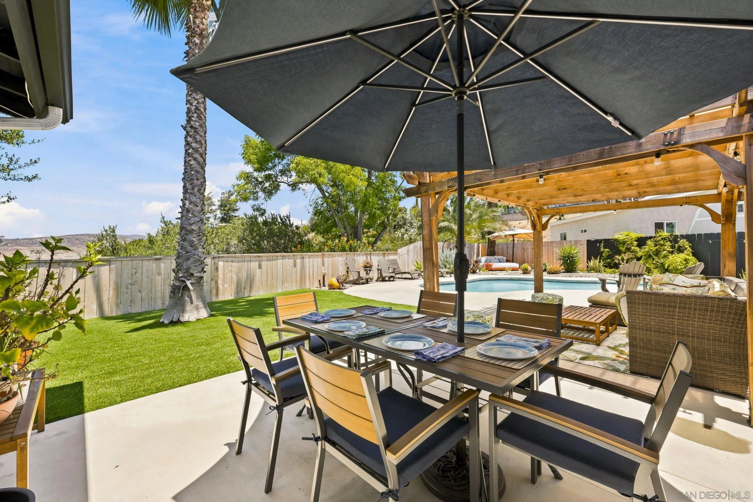 https://cdn.realtyfeed.com/cdn/127/260015359/5ad647eb6d838f754bcac6e1d3179726.webp