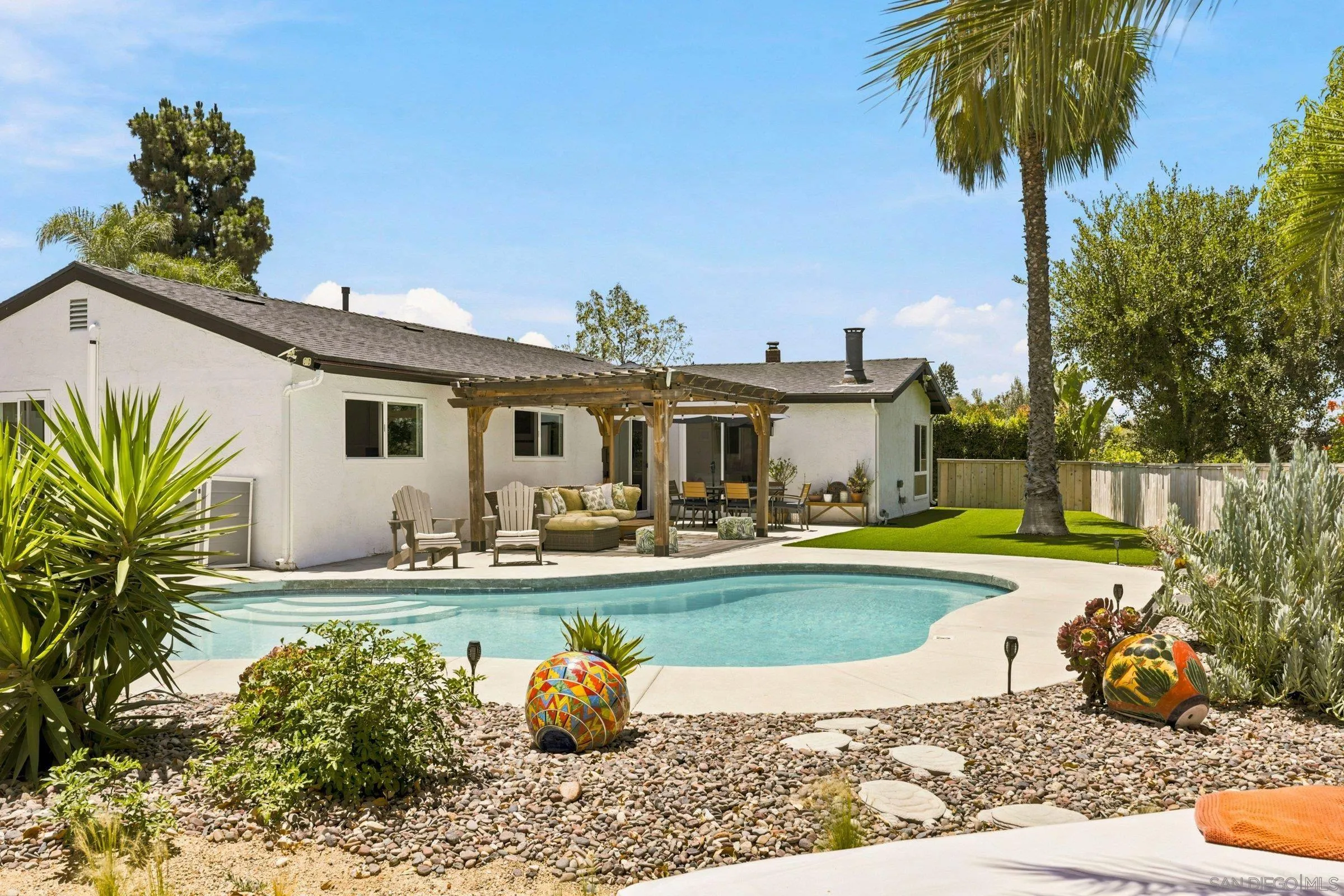 https://cdn.realtyfeed.com/cdn/127/260015359/6deae066ccd932c4d471fa5802f53e01.webp