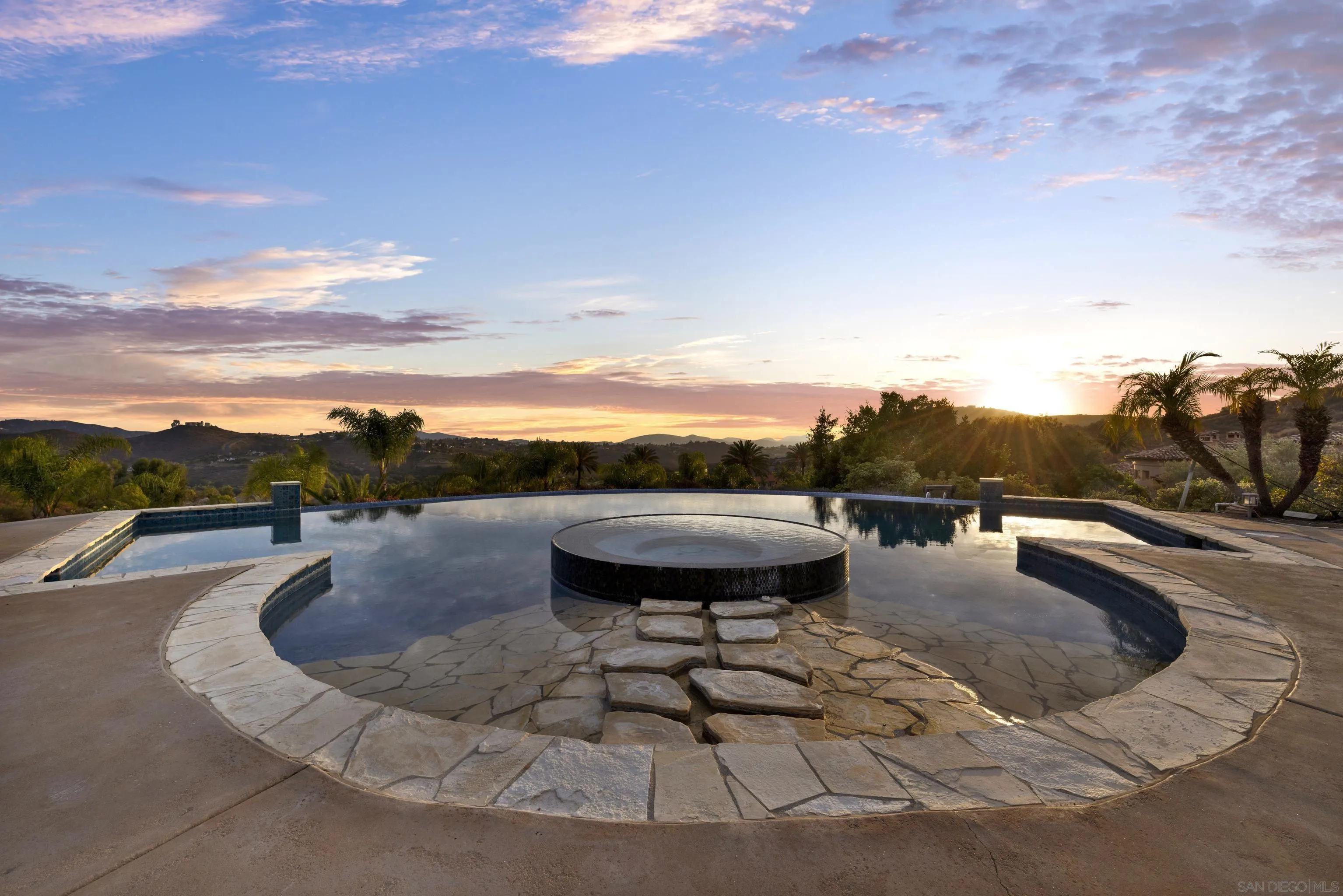 14425 Cheyenne Trl, Poway, CA 92064 - Main photo, Poway, CA