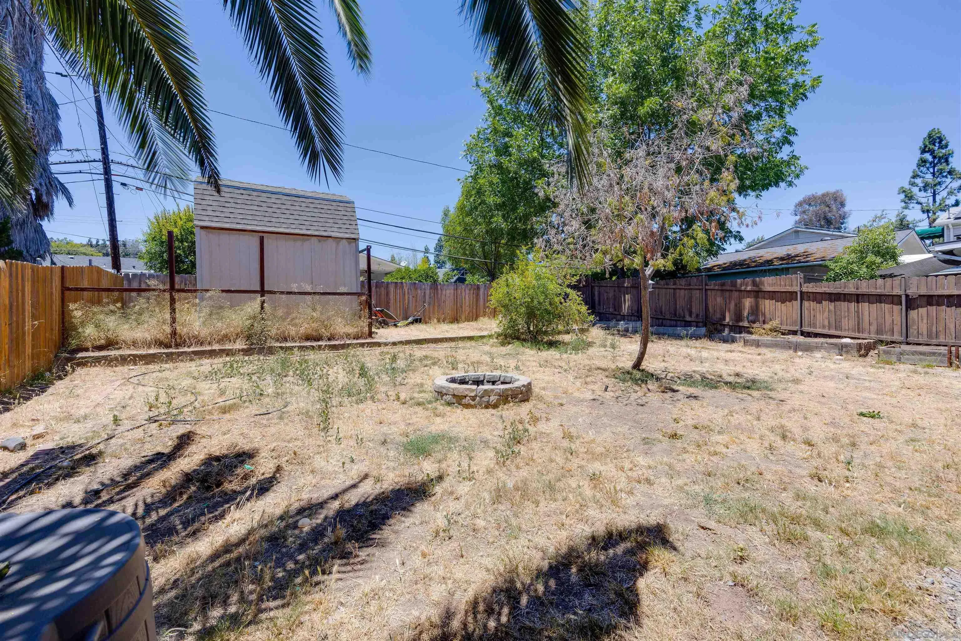 https://cdn.realtyfeed.com/cdn/127/260015366/5f4571c40b56c11562411714275c8426.webp