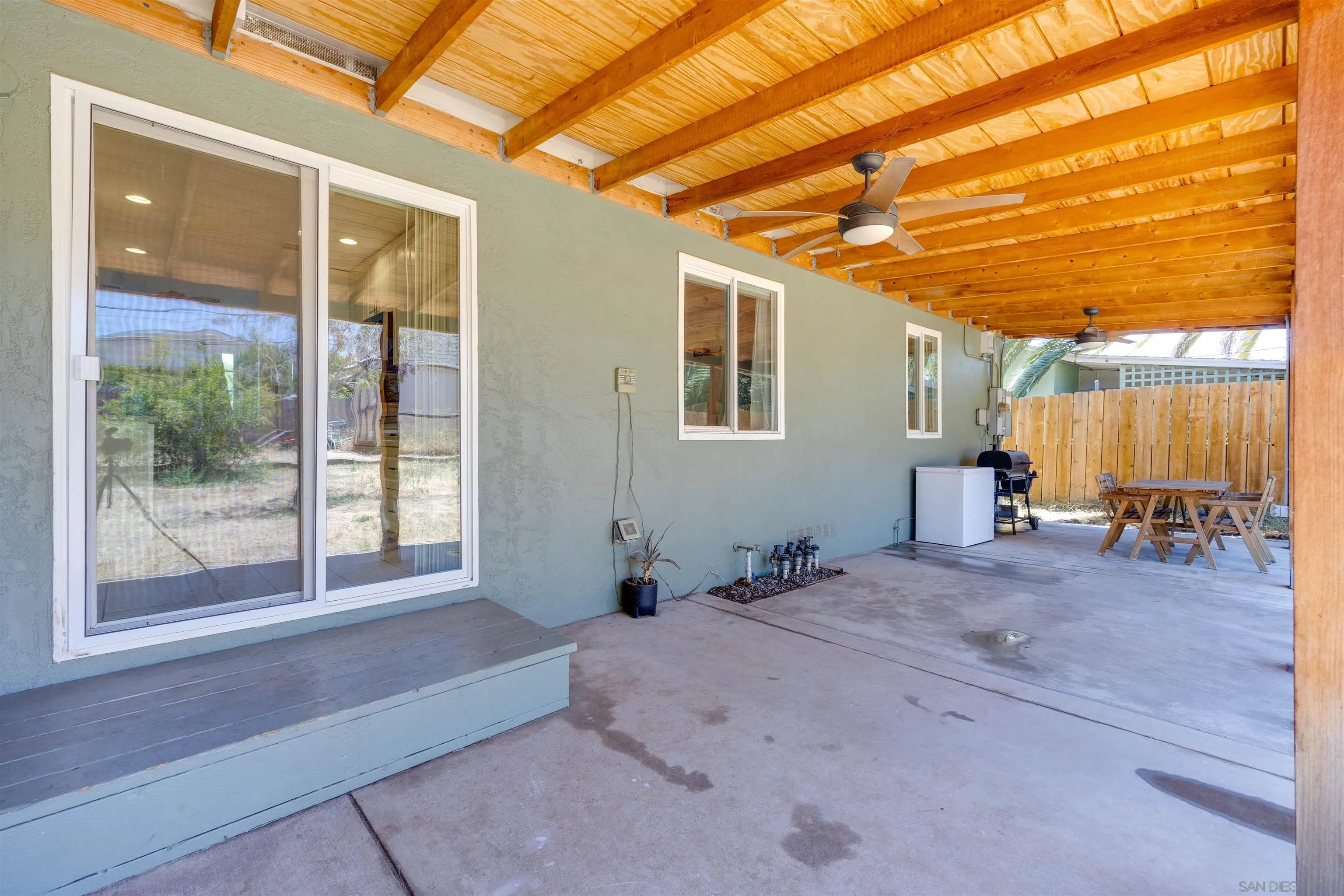 https://cdn.realtyfeed.com/cdn/127/260015366/f9195d494cdb51f54c50bd8b4665df02.webp