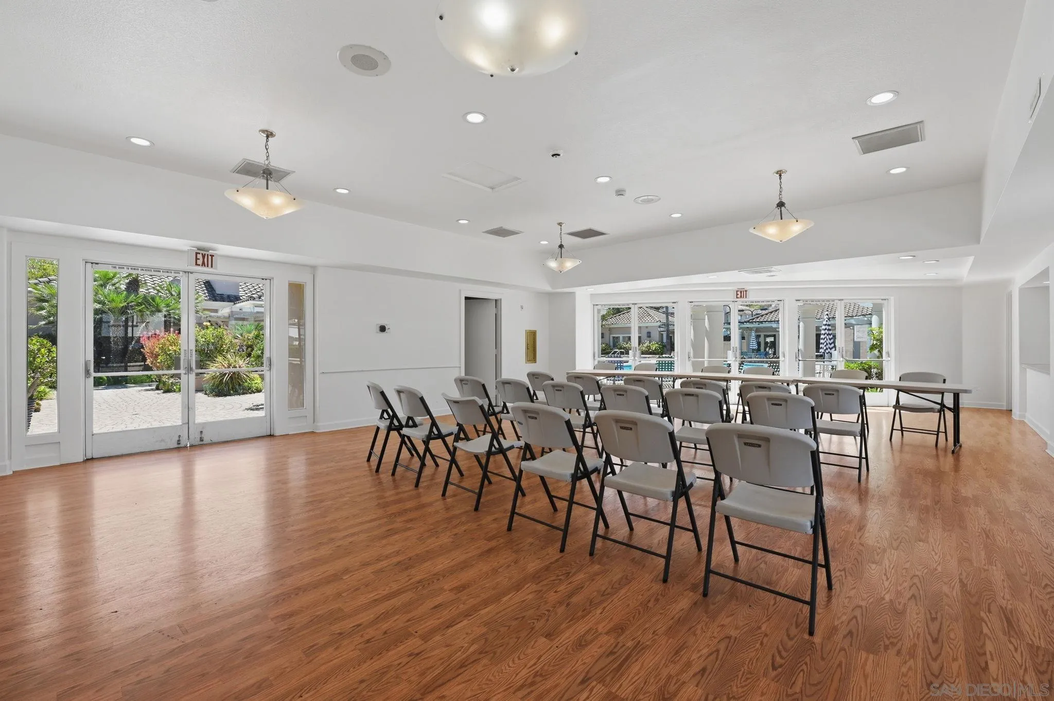 Photo #42: 260015367 Listing: Photo #42