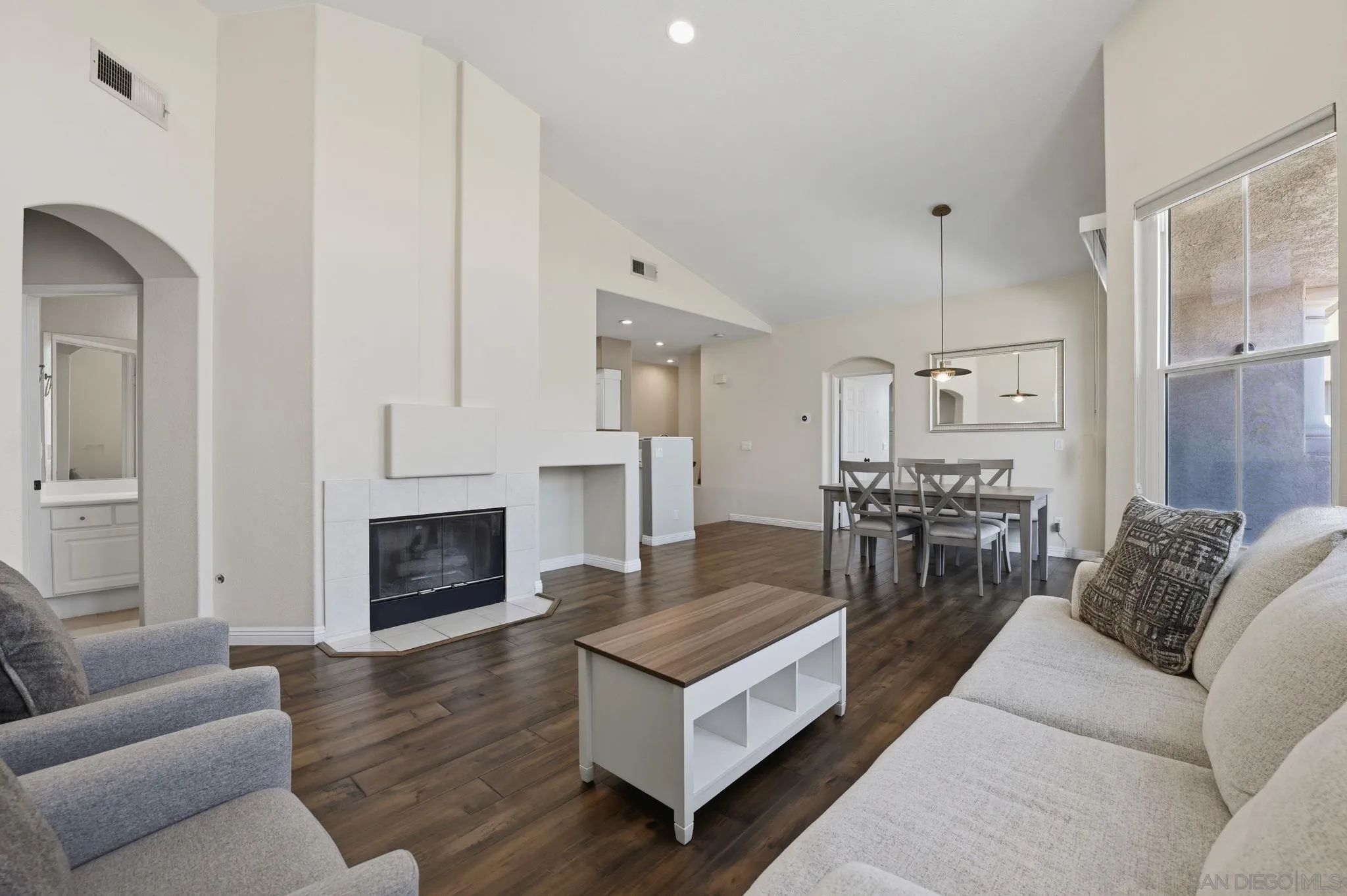 Photo #9: 260015367 Listing: Photo #9