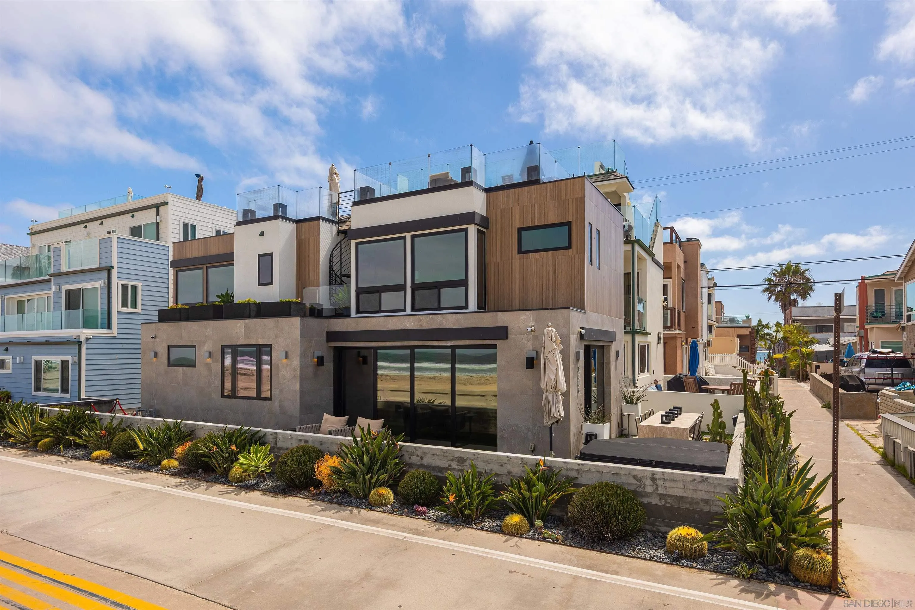 https://cdn.realtyfeed.com/cdn/127/260015368/3b5c41fb7e22cc00d559636e793483e2.webp