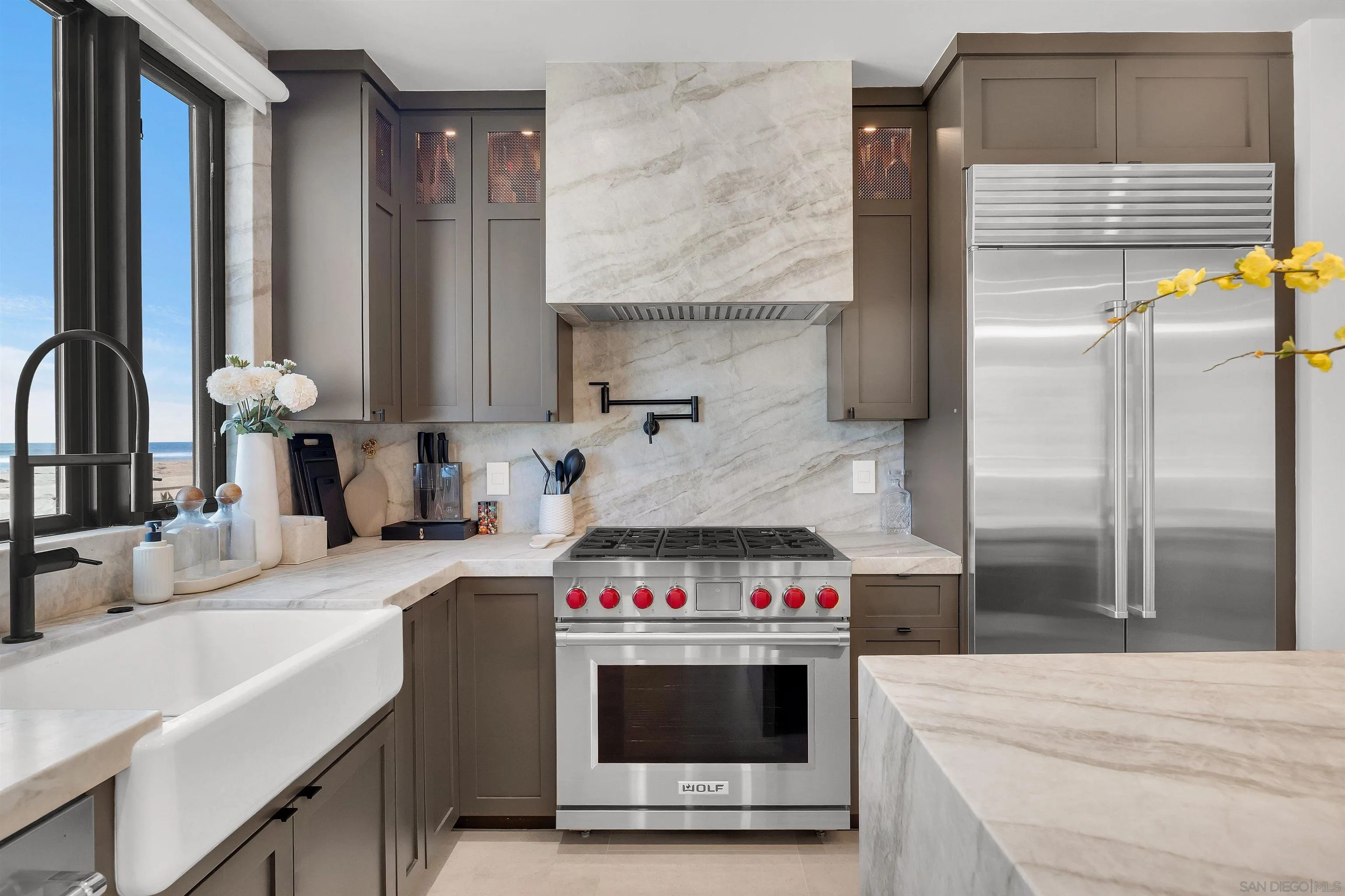 https://cdn.realtyfeed.com/cdn/127/260015368/507eb1f9db556de31c72c23b70f4f24d.webp