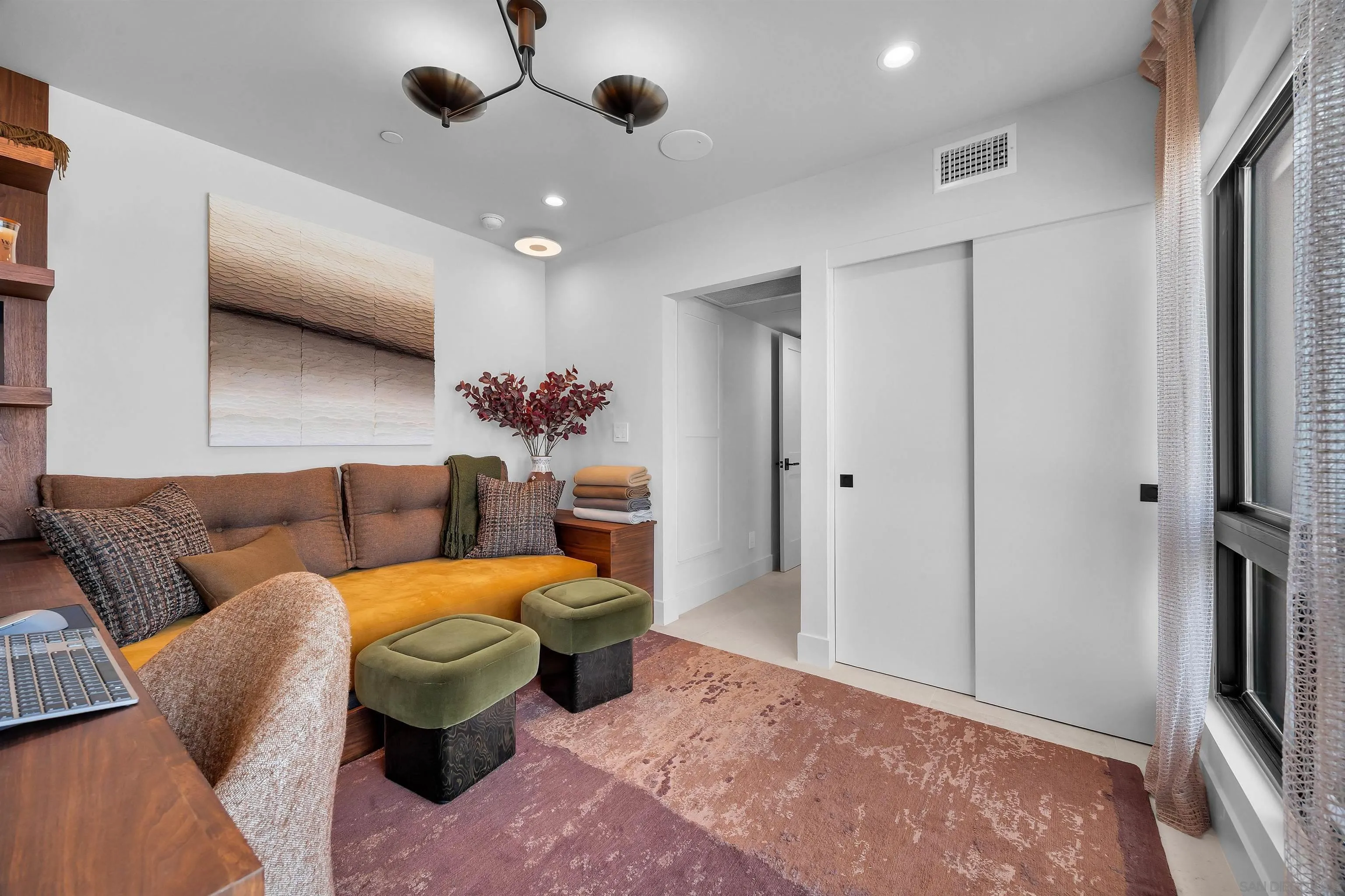 https://cdn.realtyfeed.com/cdn/127/260015368/91595f9f4915c5283dd5b15d1996fa98.webp