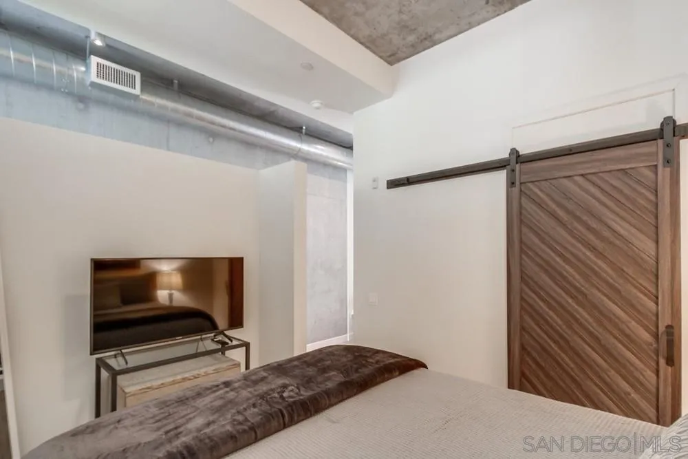 Photo #17: 260015369 Listing: Photo #17