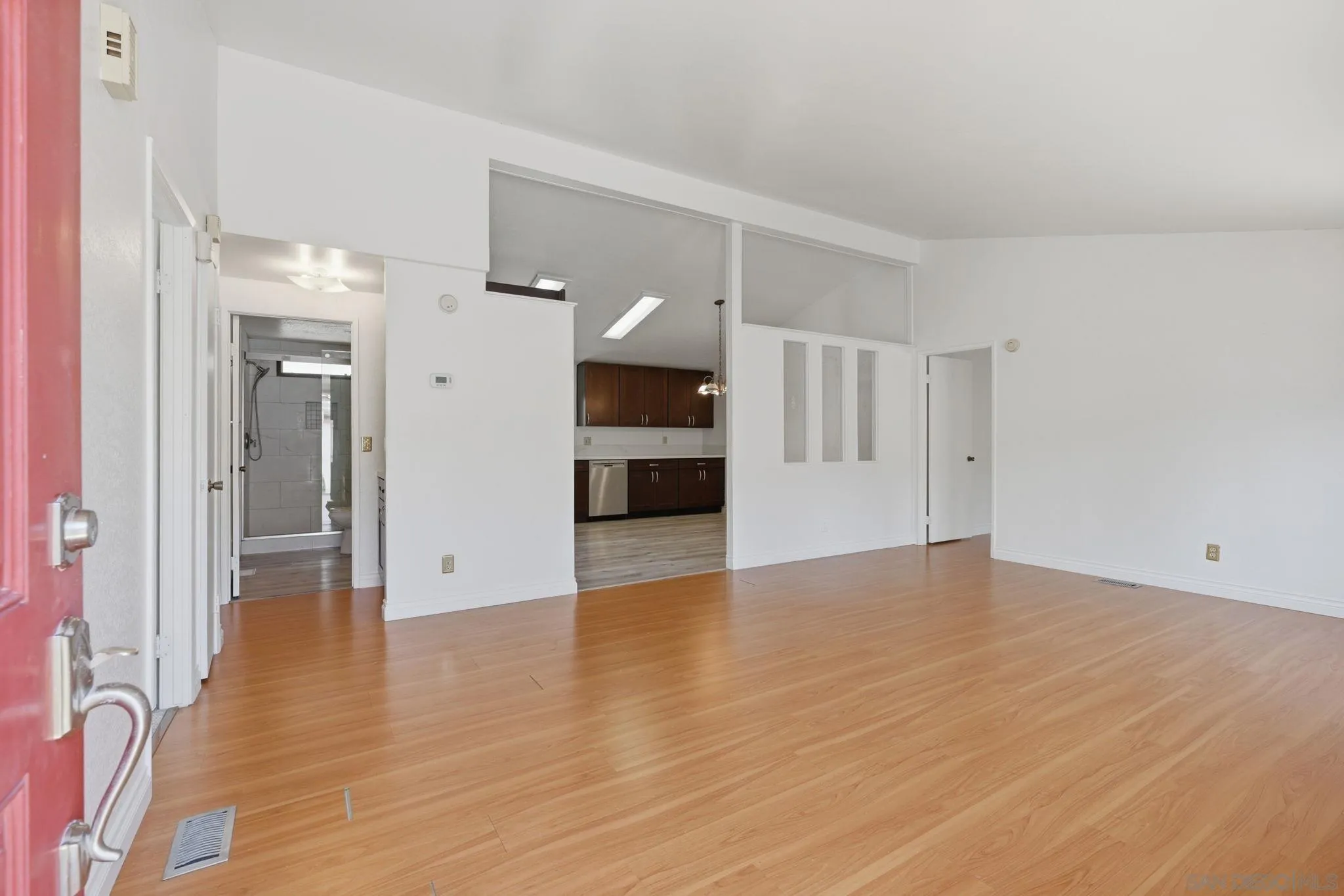 https://cdn.realtyfeed.com/cdn/127/260015372/8847b5b9715be95d13efd874384b7fc0.webp